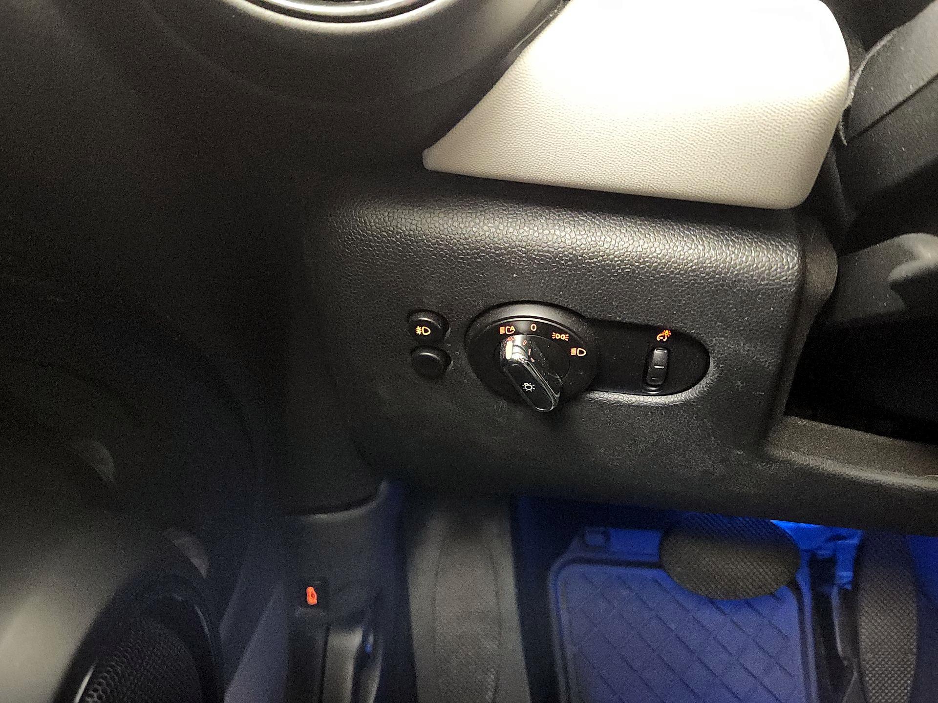 Thumbnail: 2018 MINI Cooper Hardtop - 11