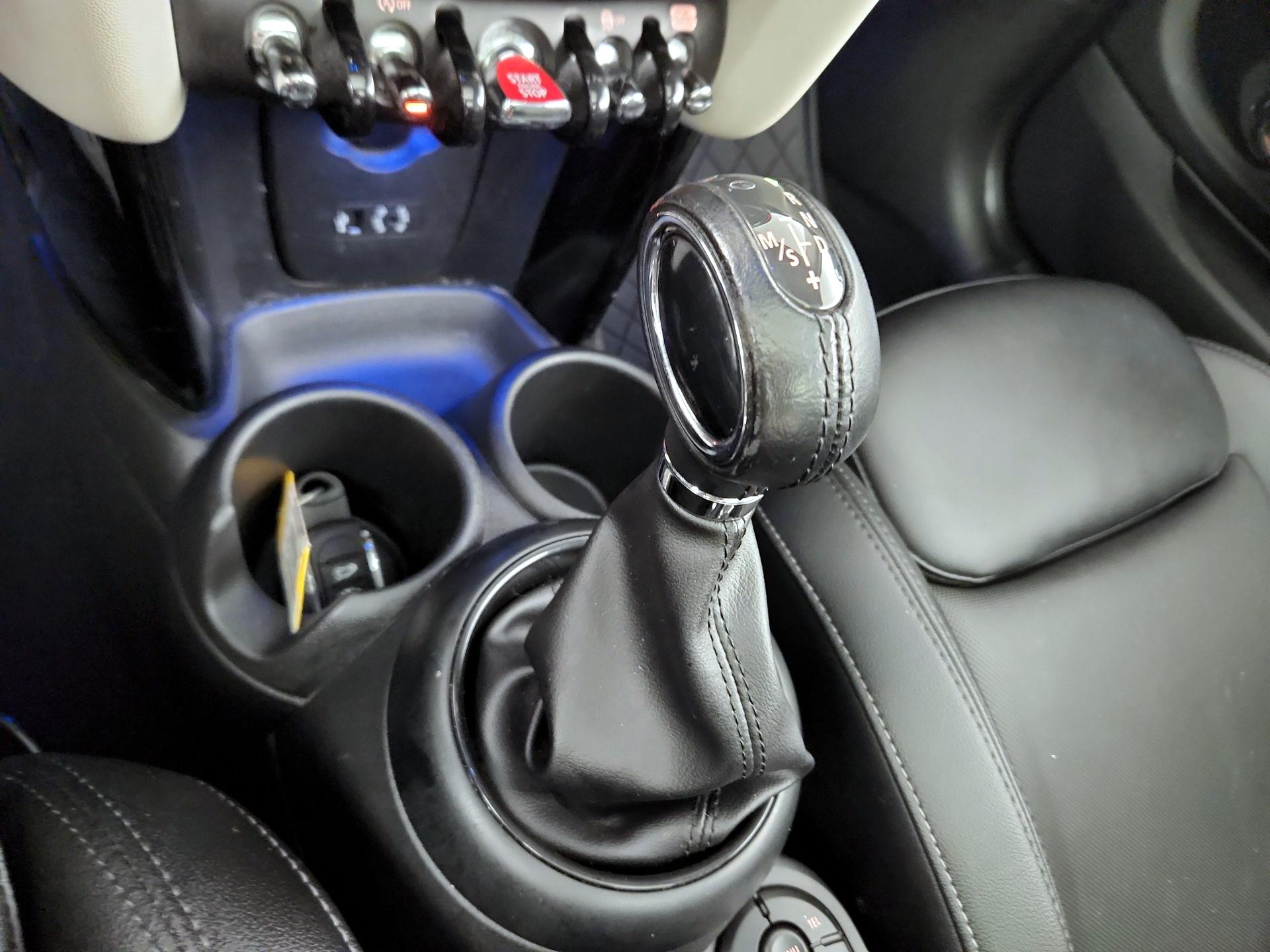 Thumbnail: 2018 MINI Cooper Hardtop - 16