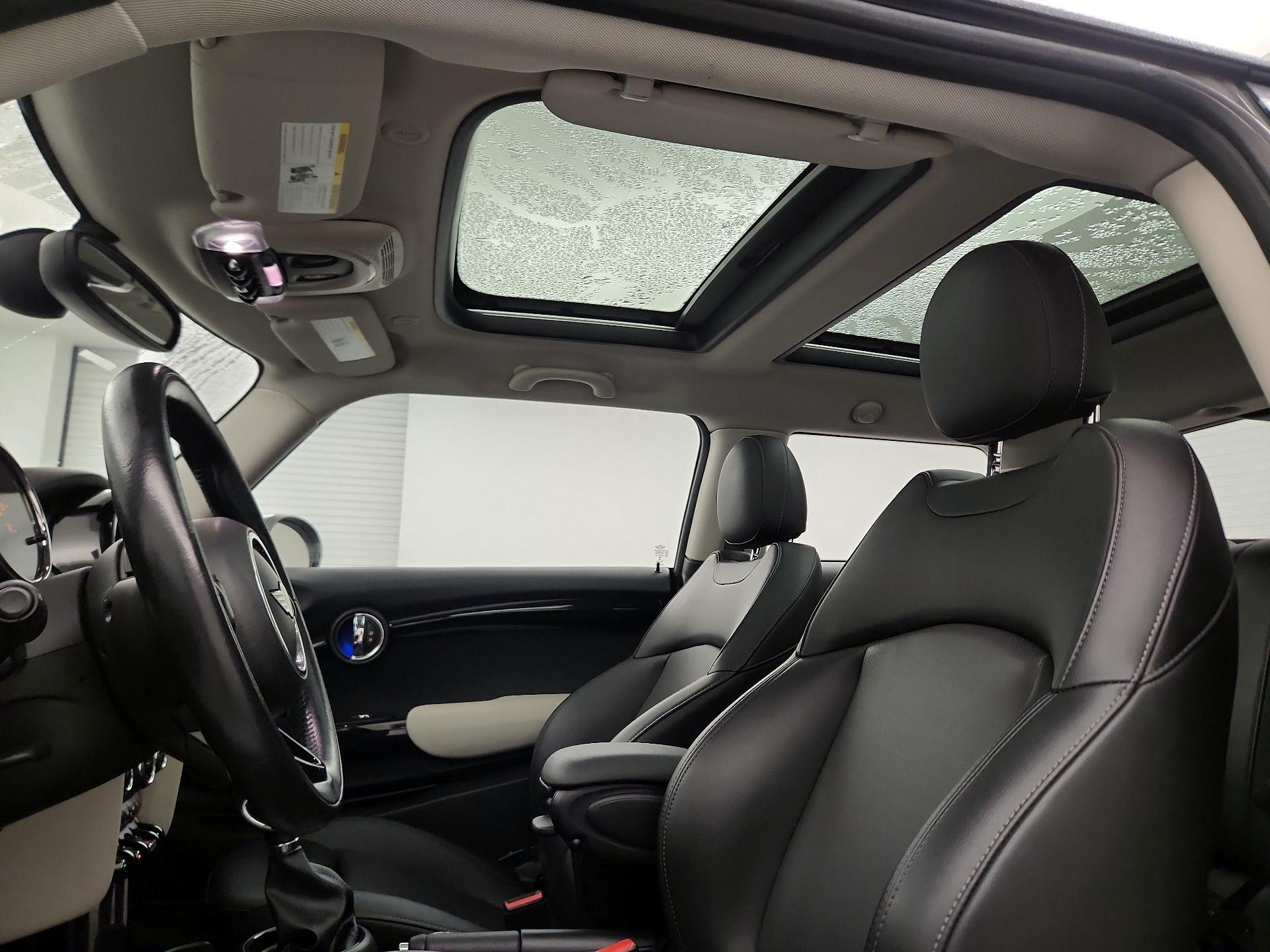 Thumbnail: 2018 MINI Cooper Hardtop - 18