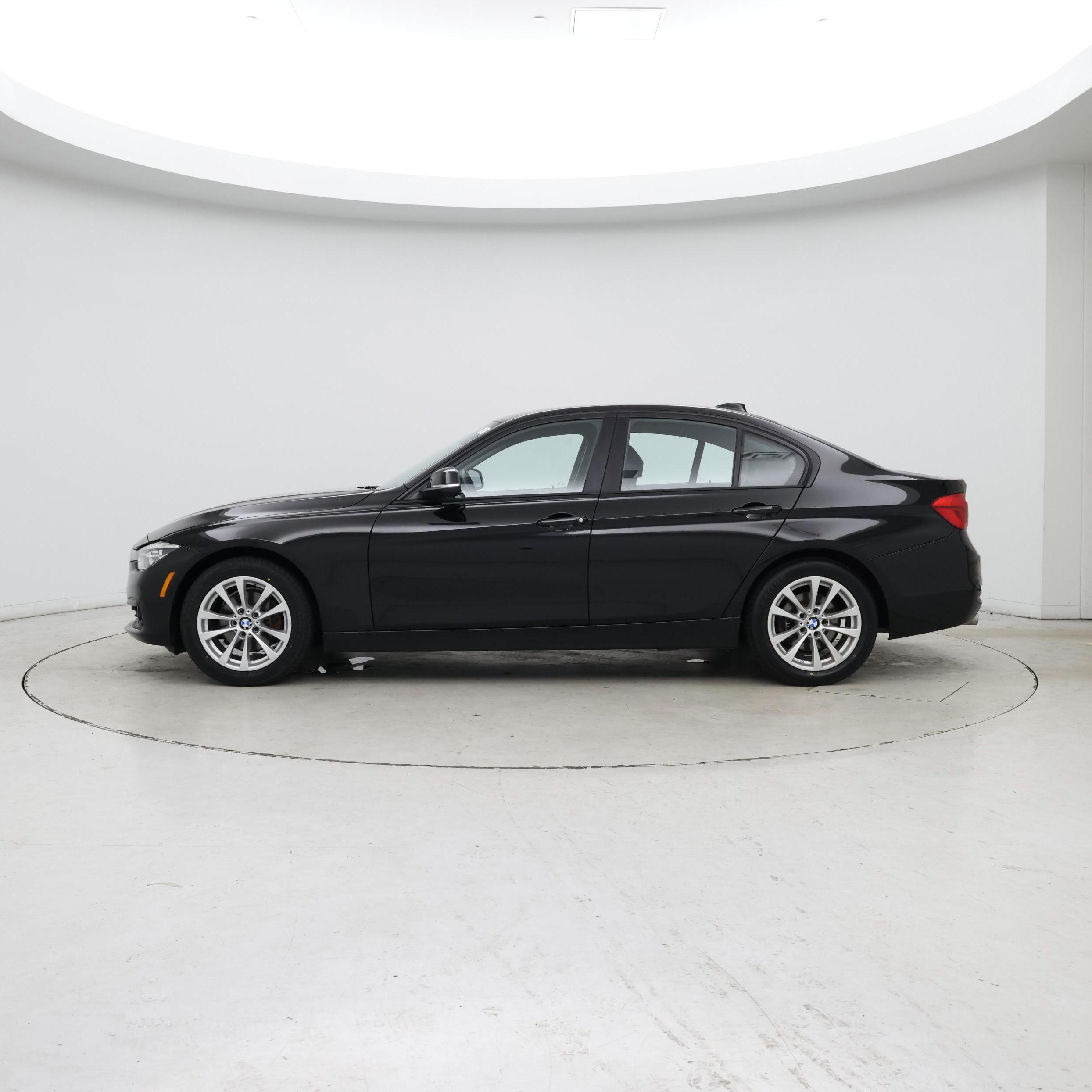 Thumbnail: 2018 BMW 3 Series - 3