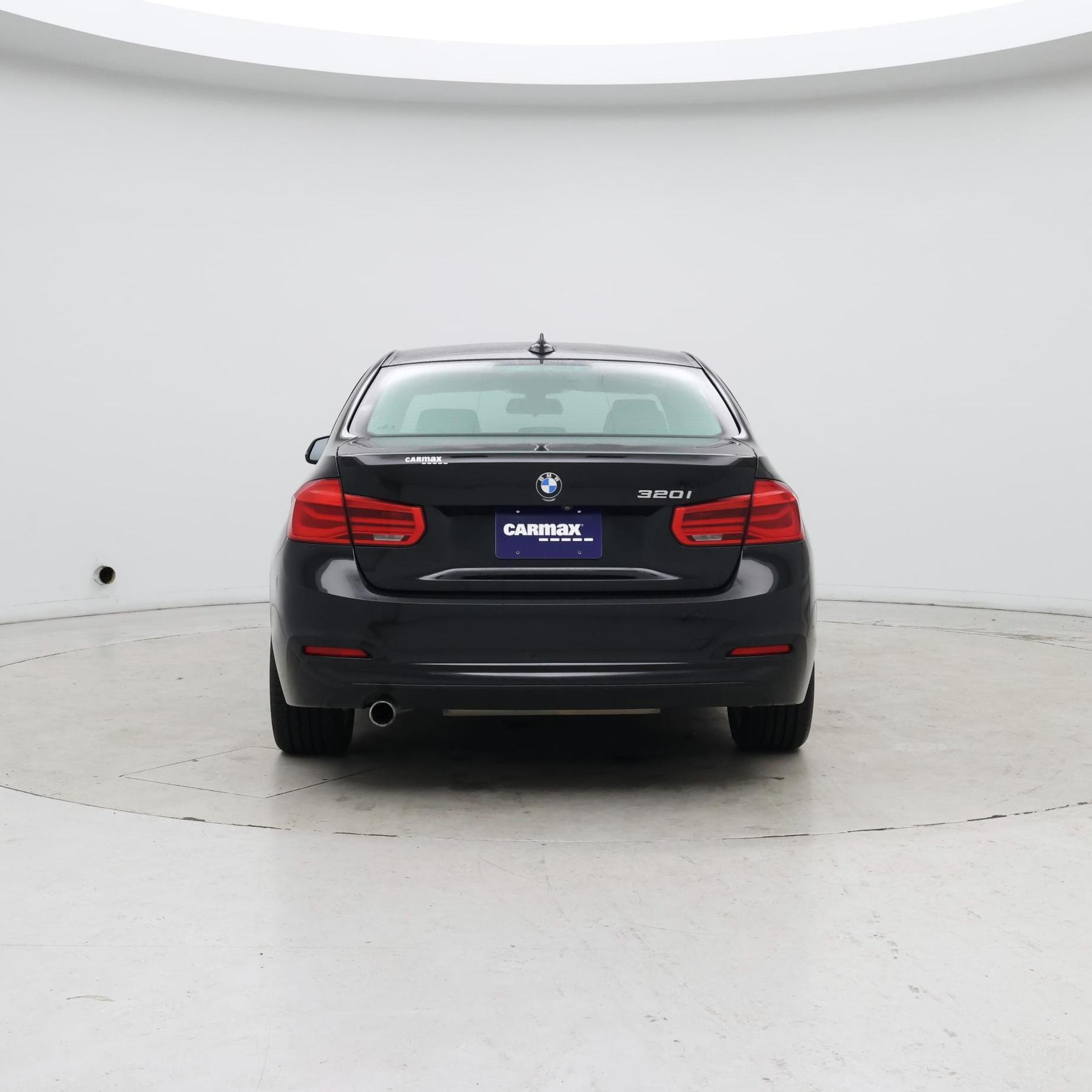 Thumbnail: 2018 BMW 3 Series - 6