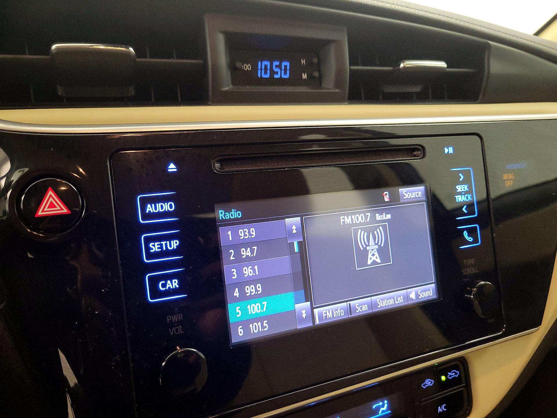 Thumbnail: 2018 Toyota Corolla - 15