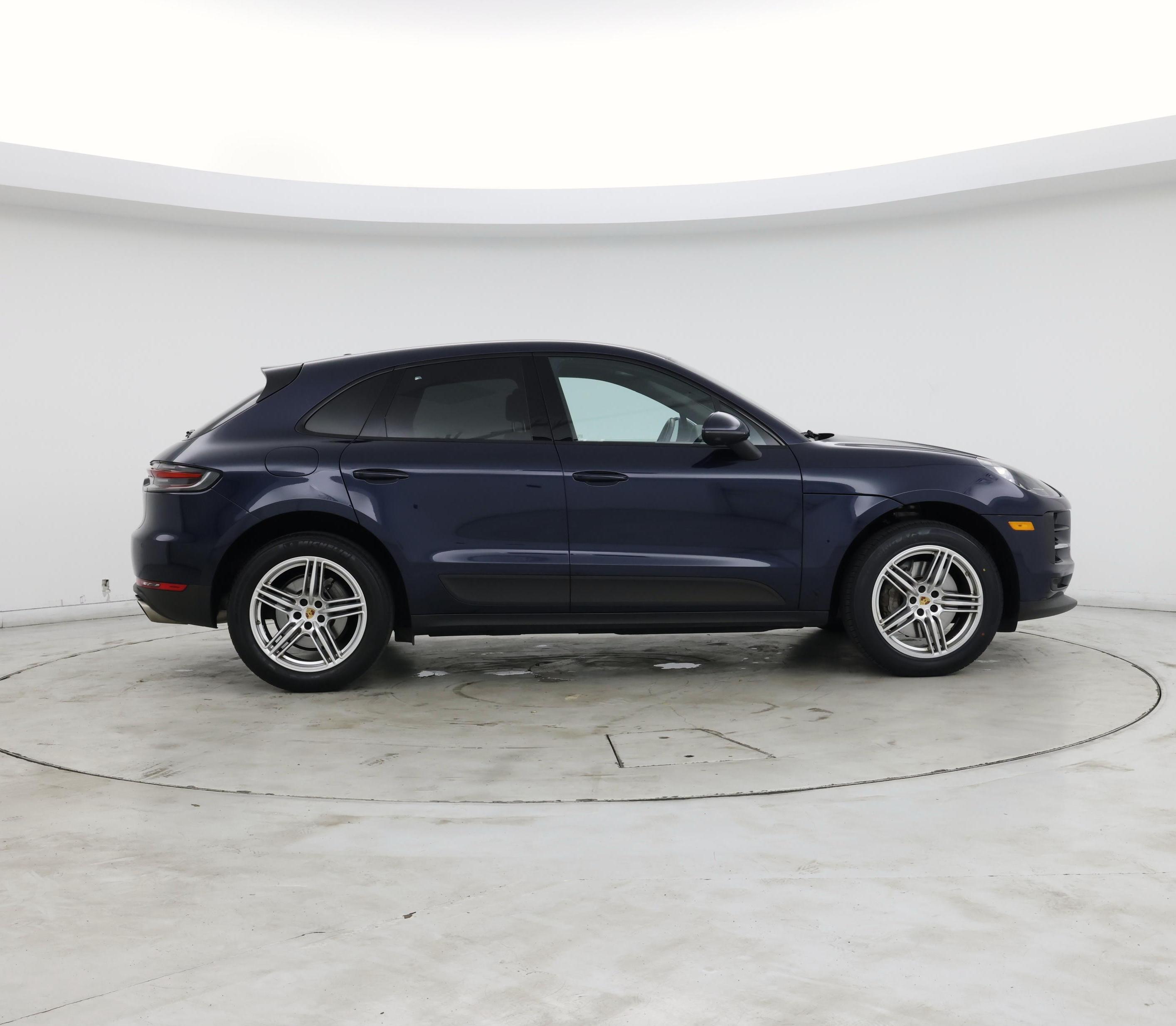 Thumbnail: 2021 Porsche Macan - 7