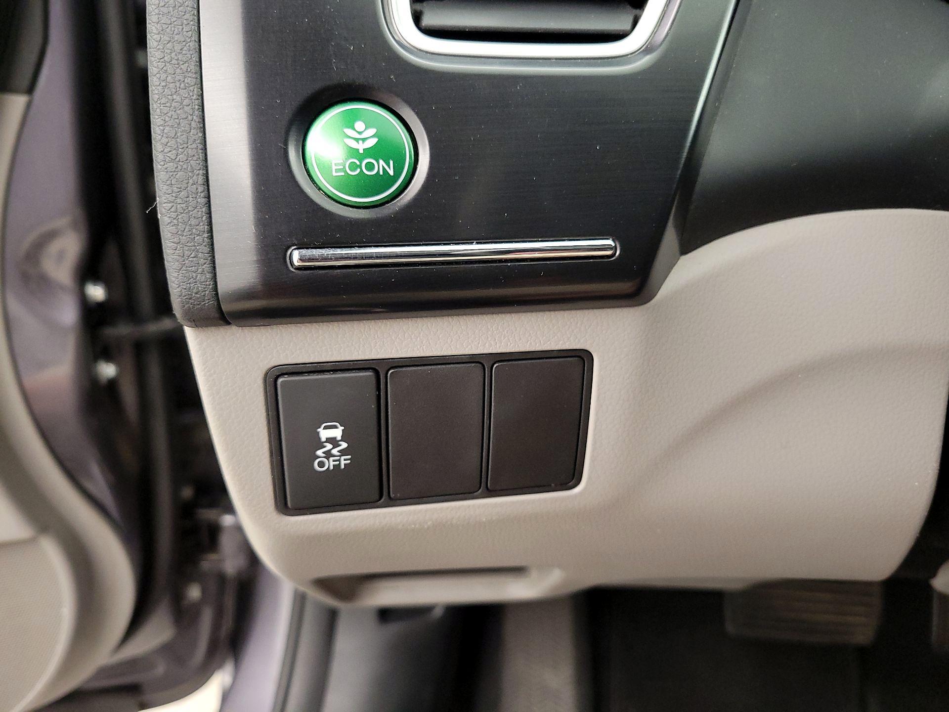 Thumbnail: 2015 Honda Civic - 13