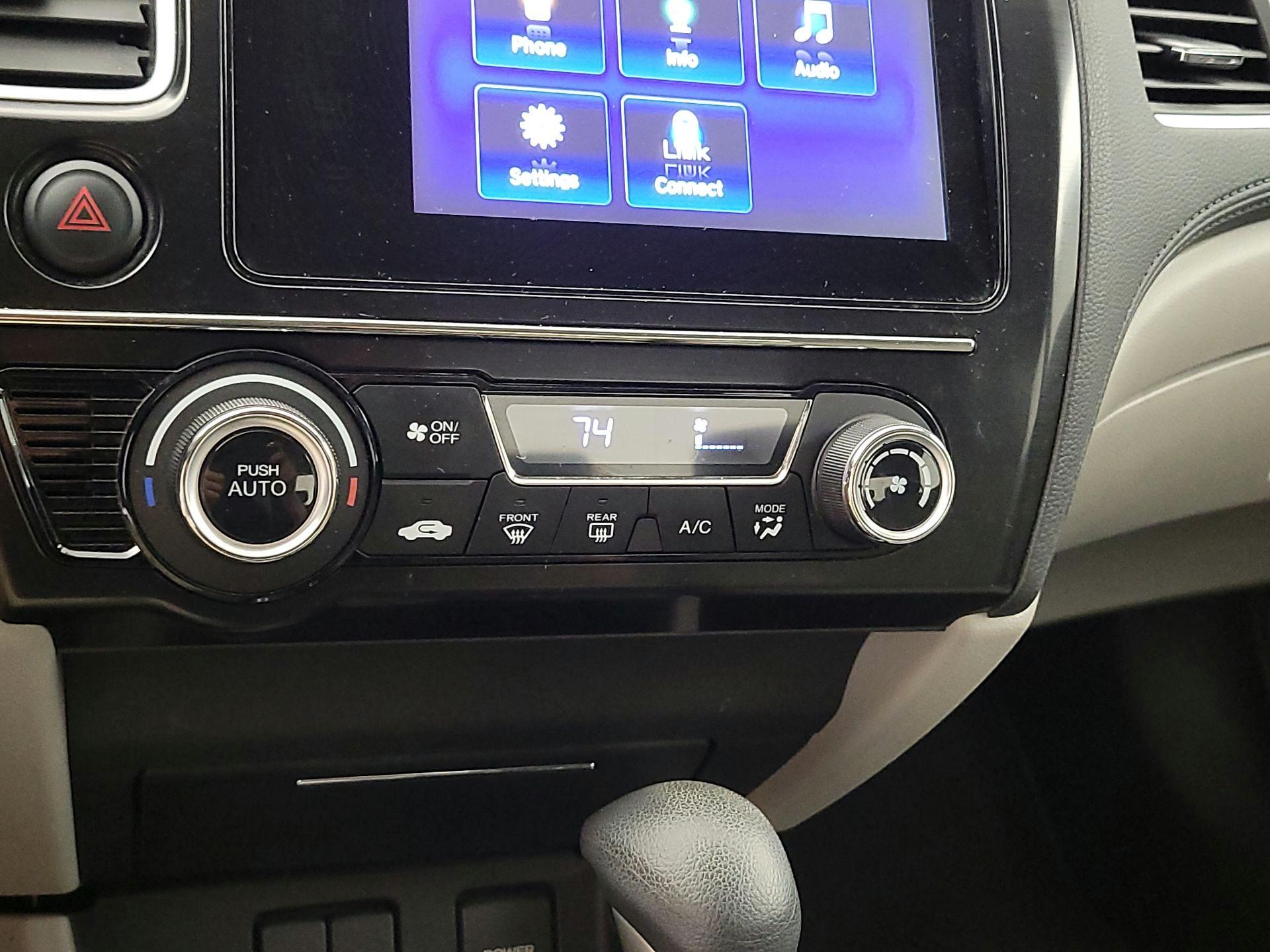 Thumbnail: 2015 Honda Civic - 16