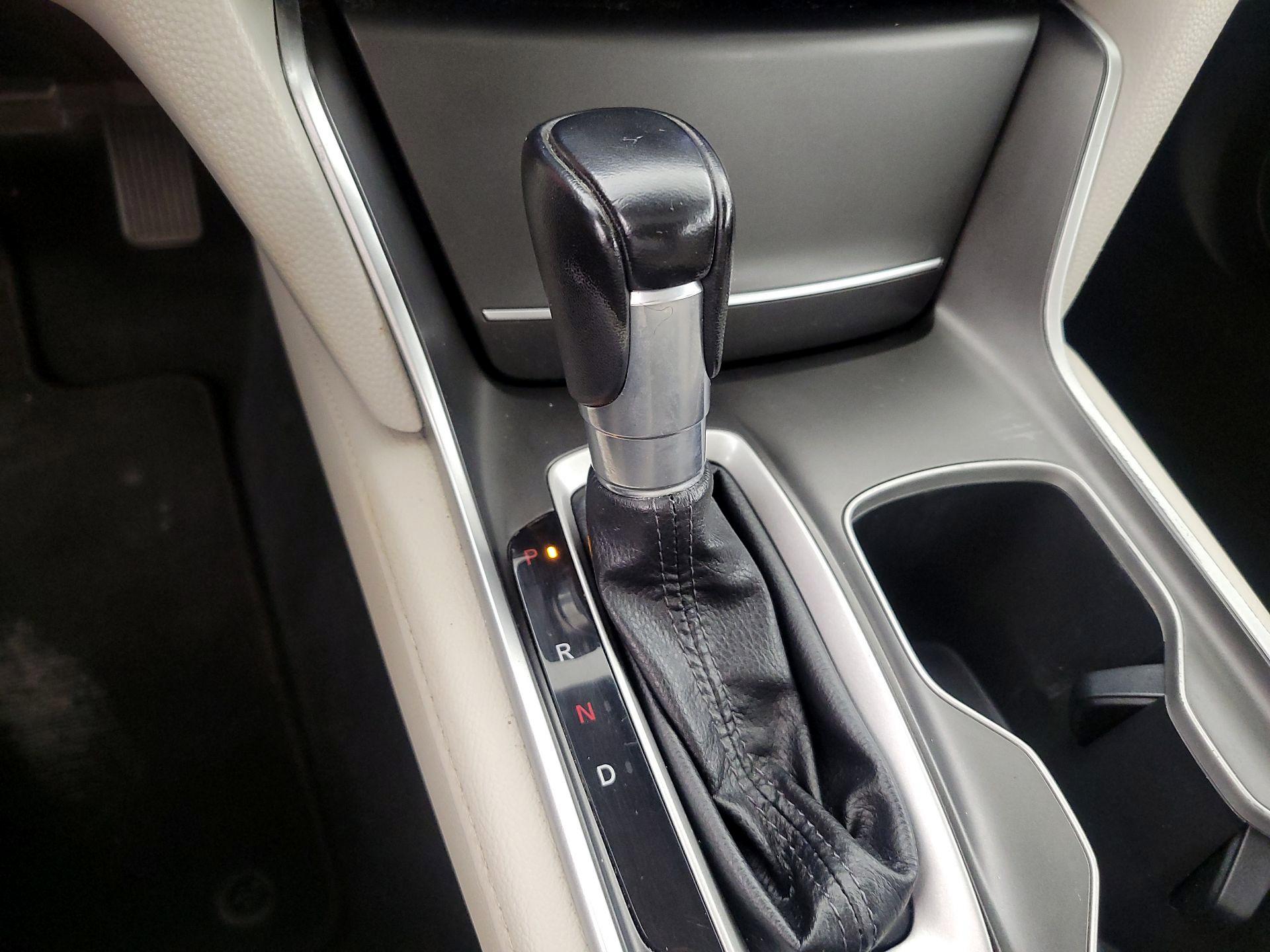 Thumbnail: 2018 Honda Accord - 18