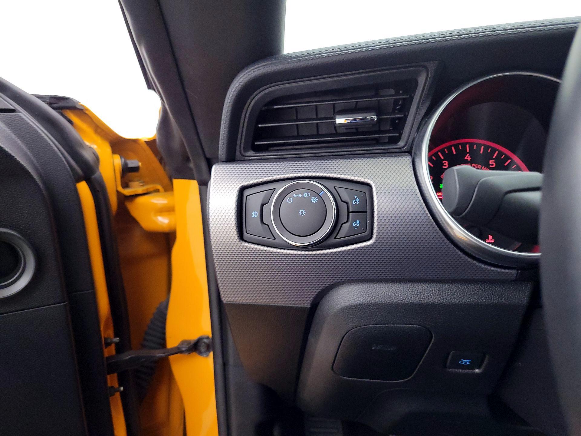 Thumbnail: 2019 Ford Mustang - 13