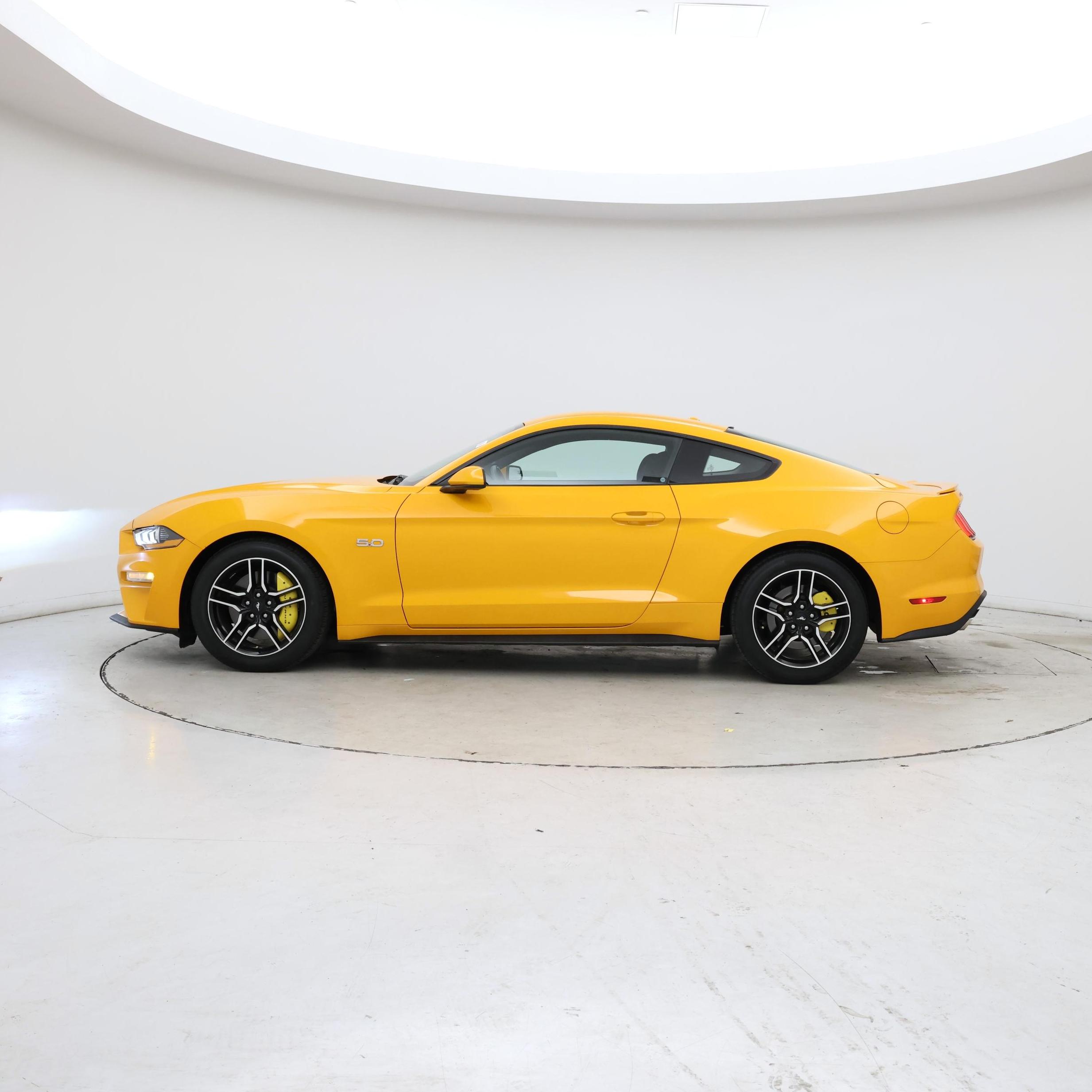 Thumbnail: 2019 Ford Mustang - 3