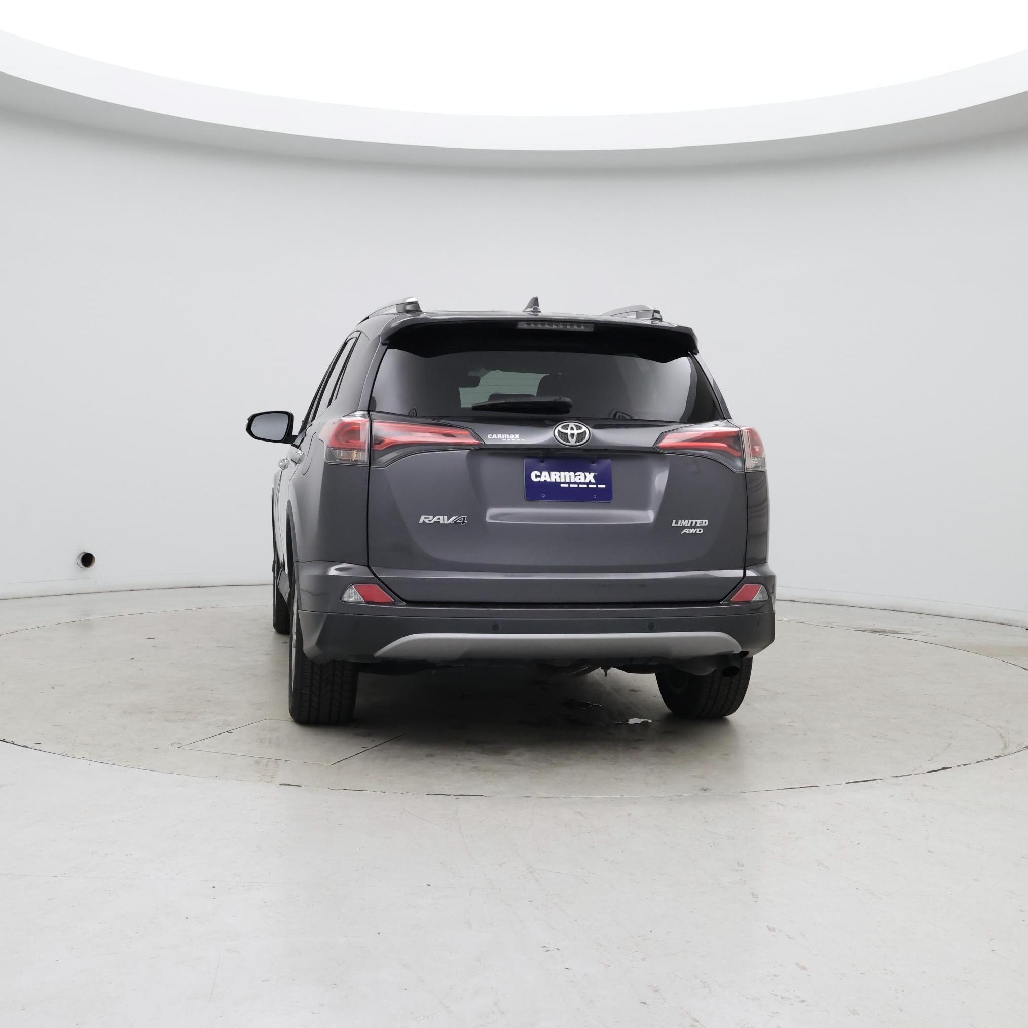 Thumbnail: 2017 Toyota RAV4 - 6