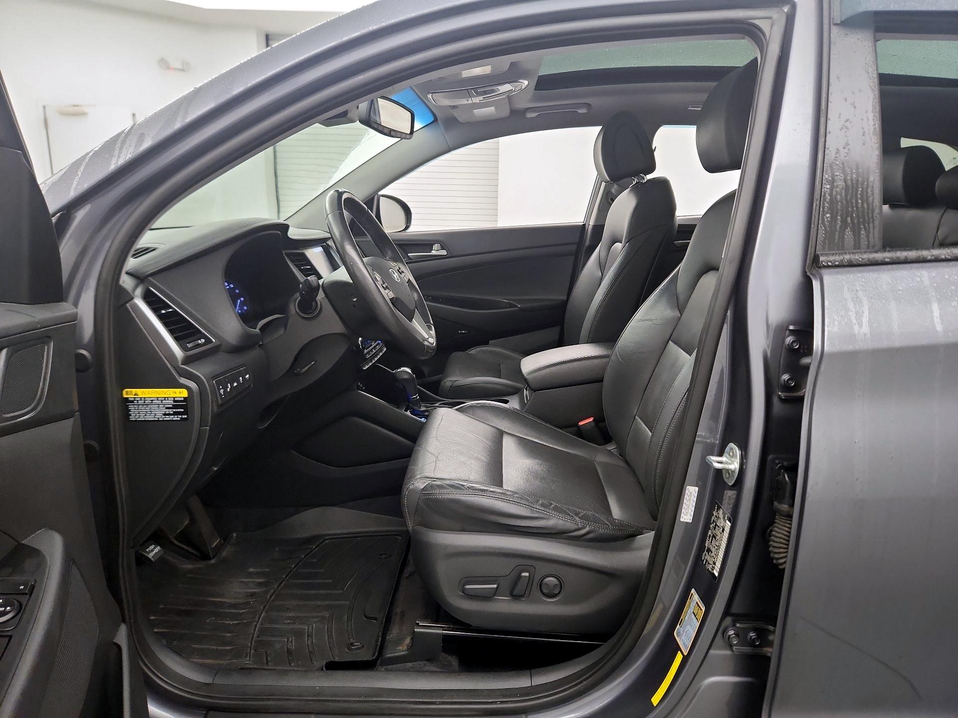 Thumbnail: 2018 Hyundai Tucson - 9