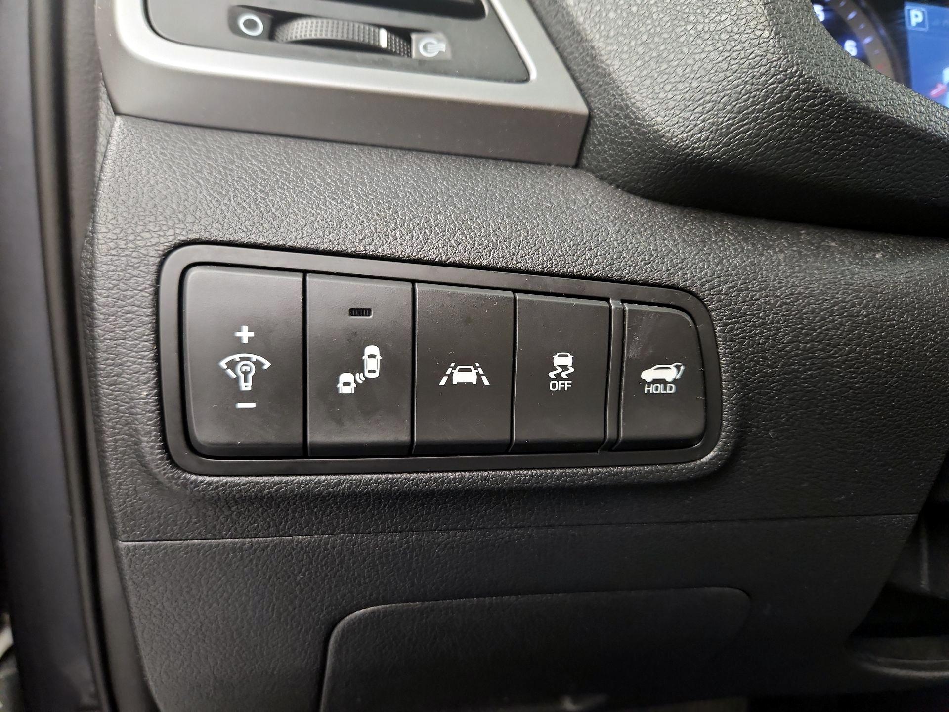 Thumbnail: 2018 Hyundai Tucson - 11