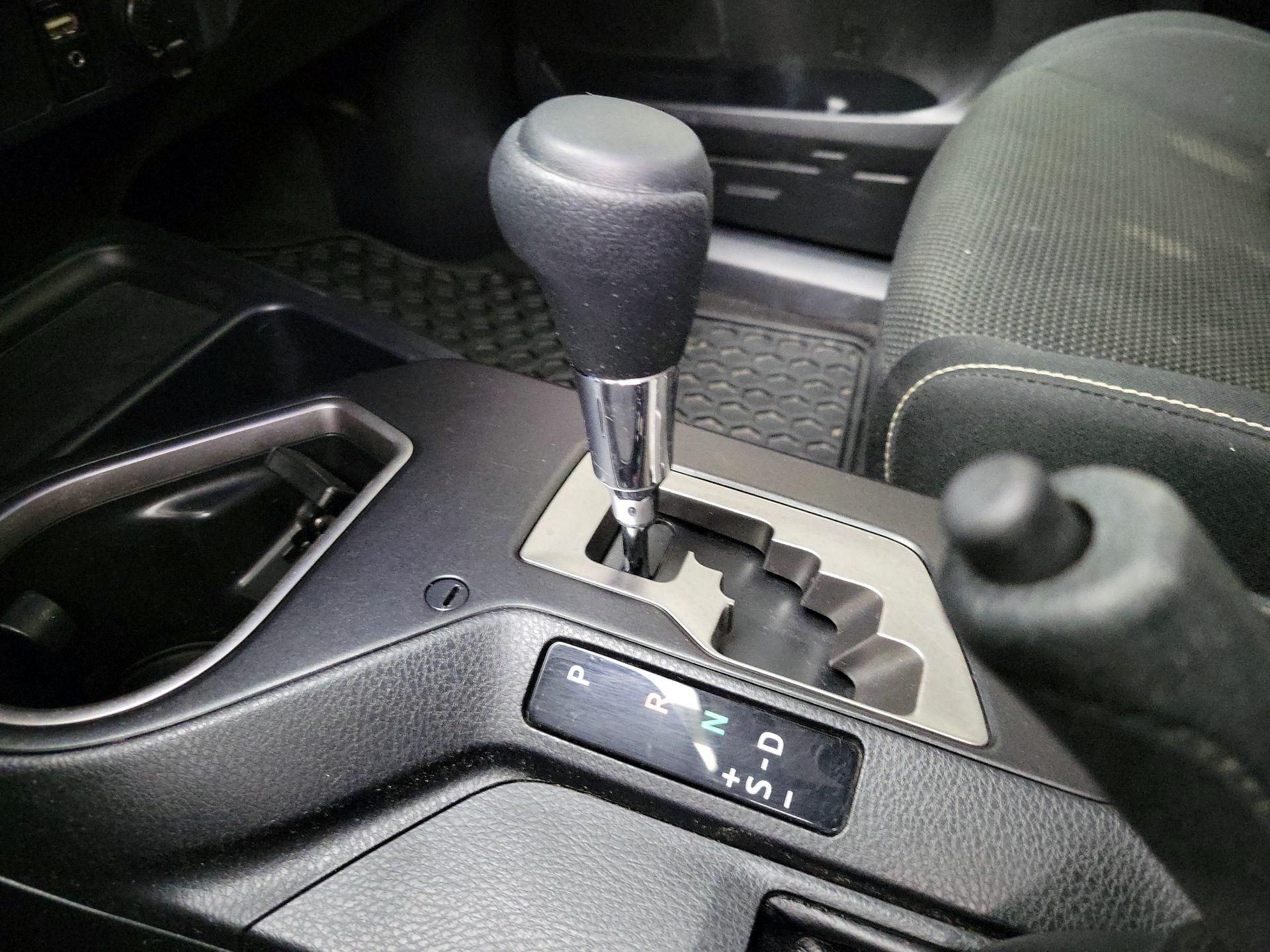 Thumbnail: 2016 Toyota RAV4 - 17