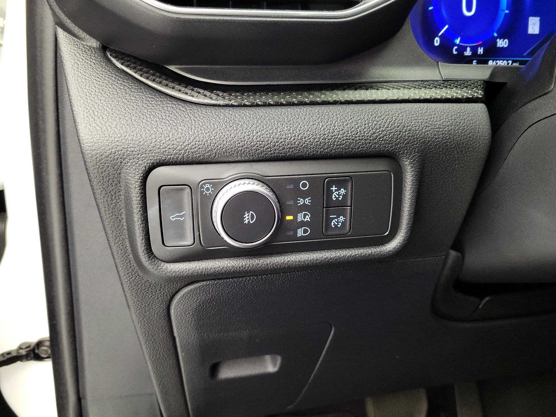 Thumbnail: 2020 Ford Explorer - 13