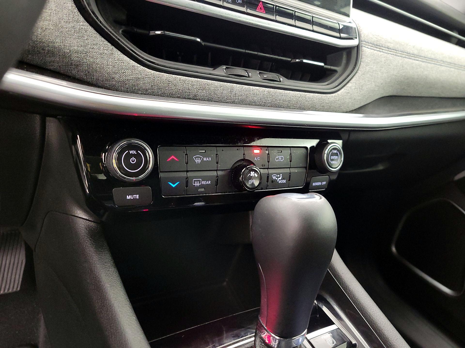 Thumbnail: 2025 Jeep Compass - 16