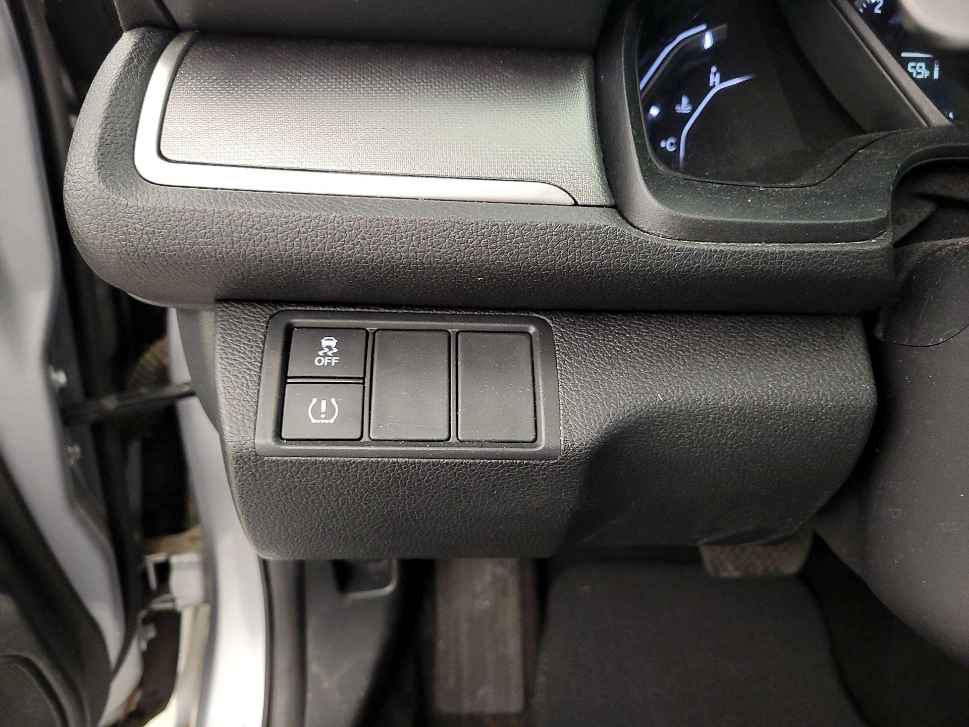 Thumbnail: 2016 Honda Civic - 13