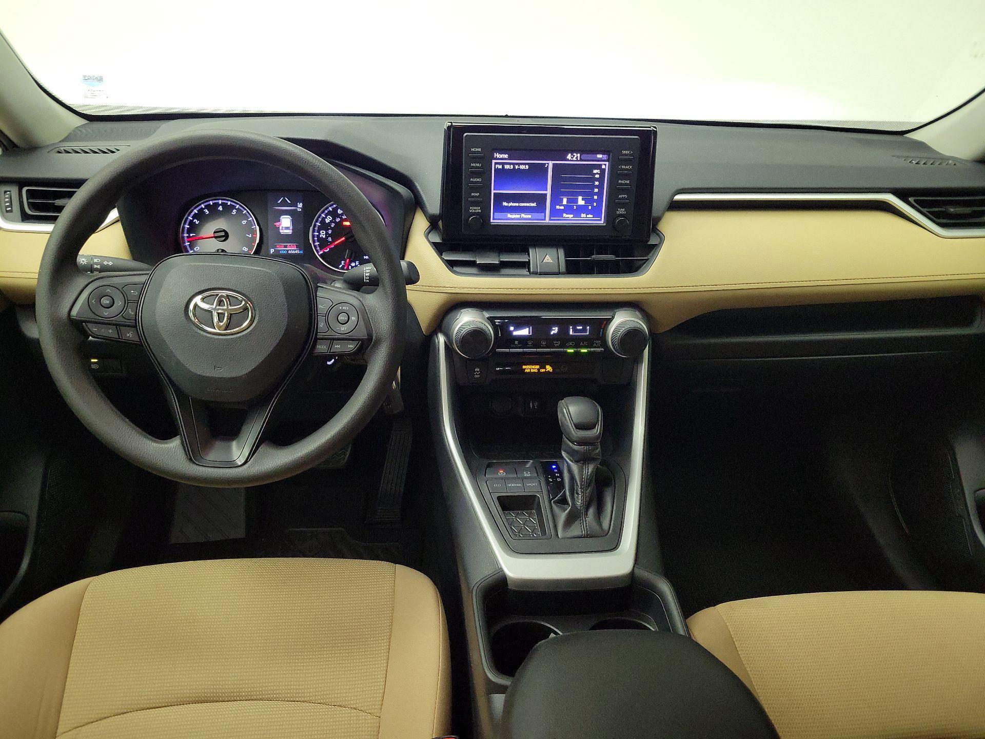 Thumbnail: 2019 Toyota RAV4 - 9