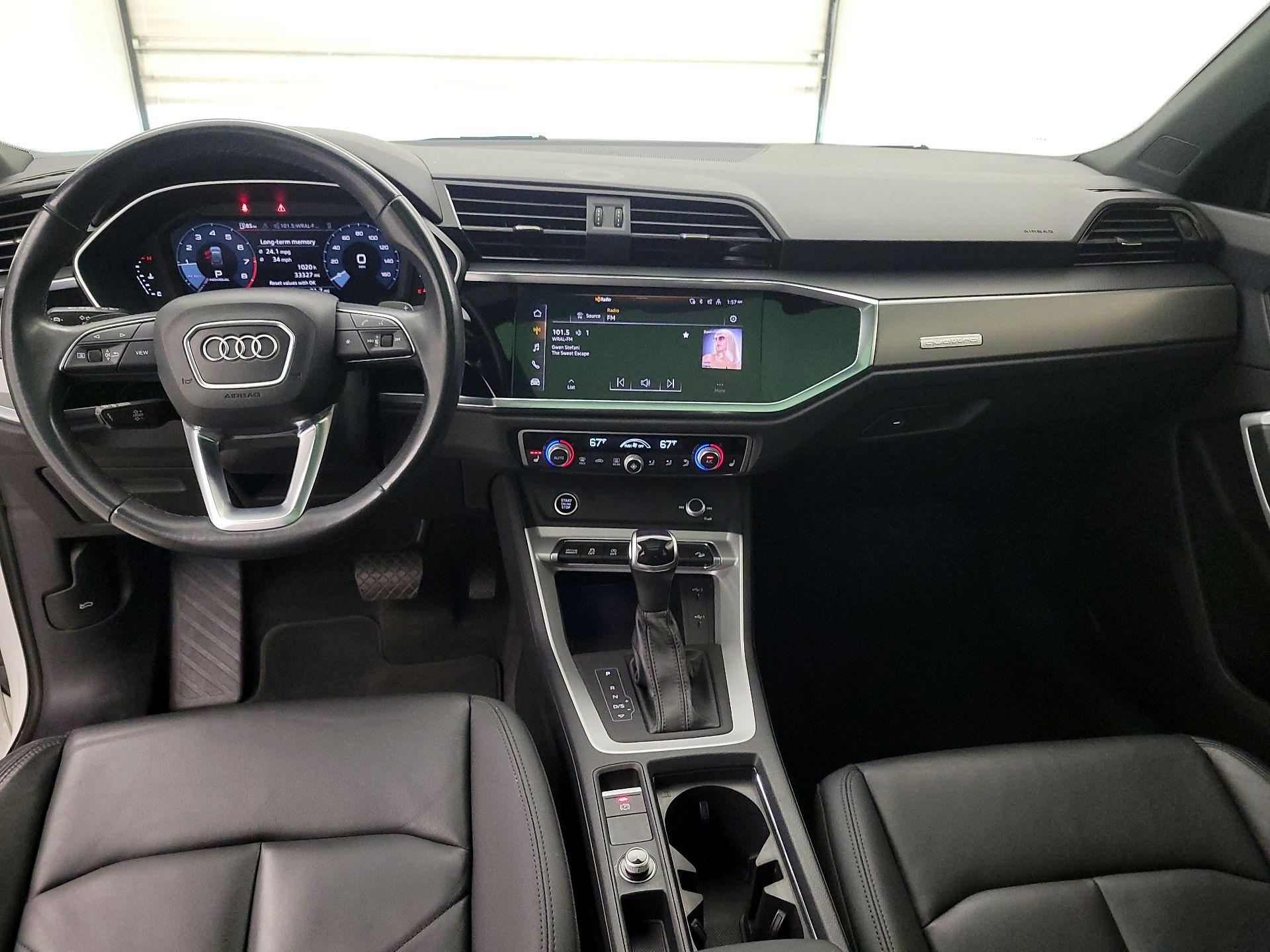 Thumbnail: 2023 Audi Q3 - 9