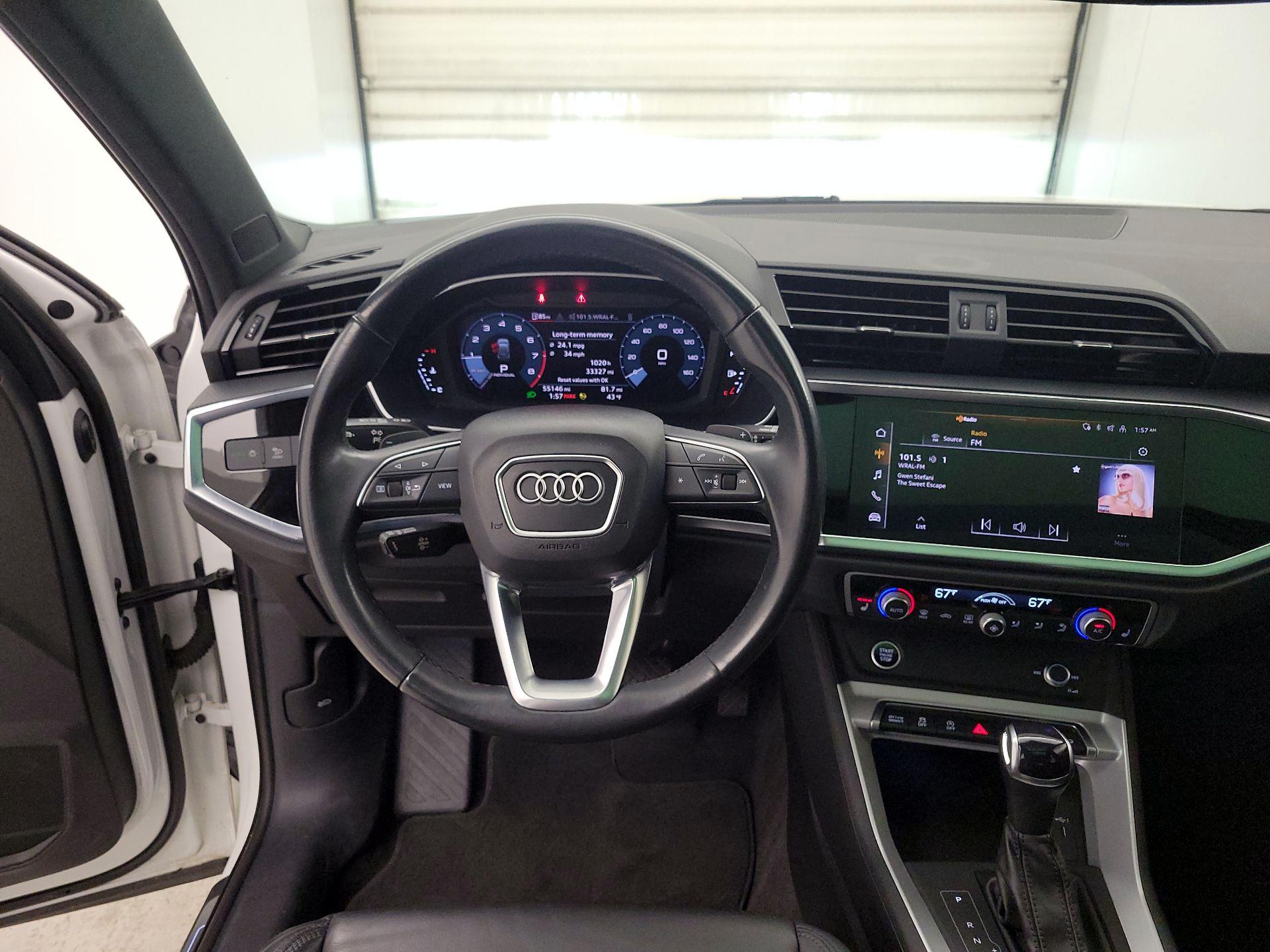 Thumbnail: 2023 Audi Q3 - 10