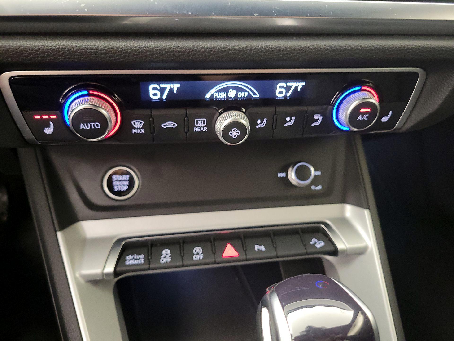 Thumbnail: 2023 Audi Q3 - 16