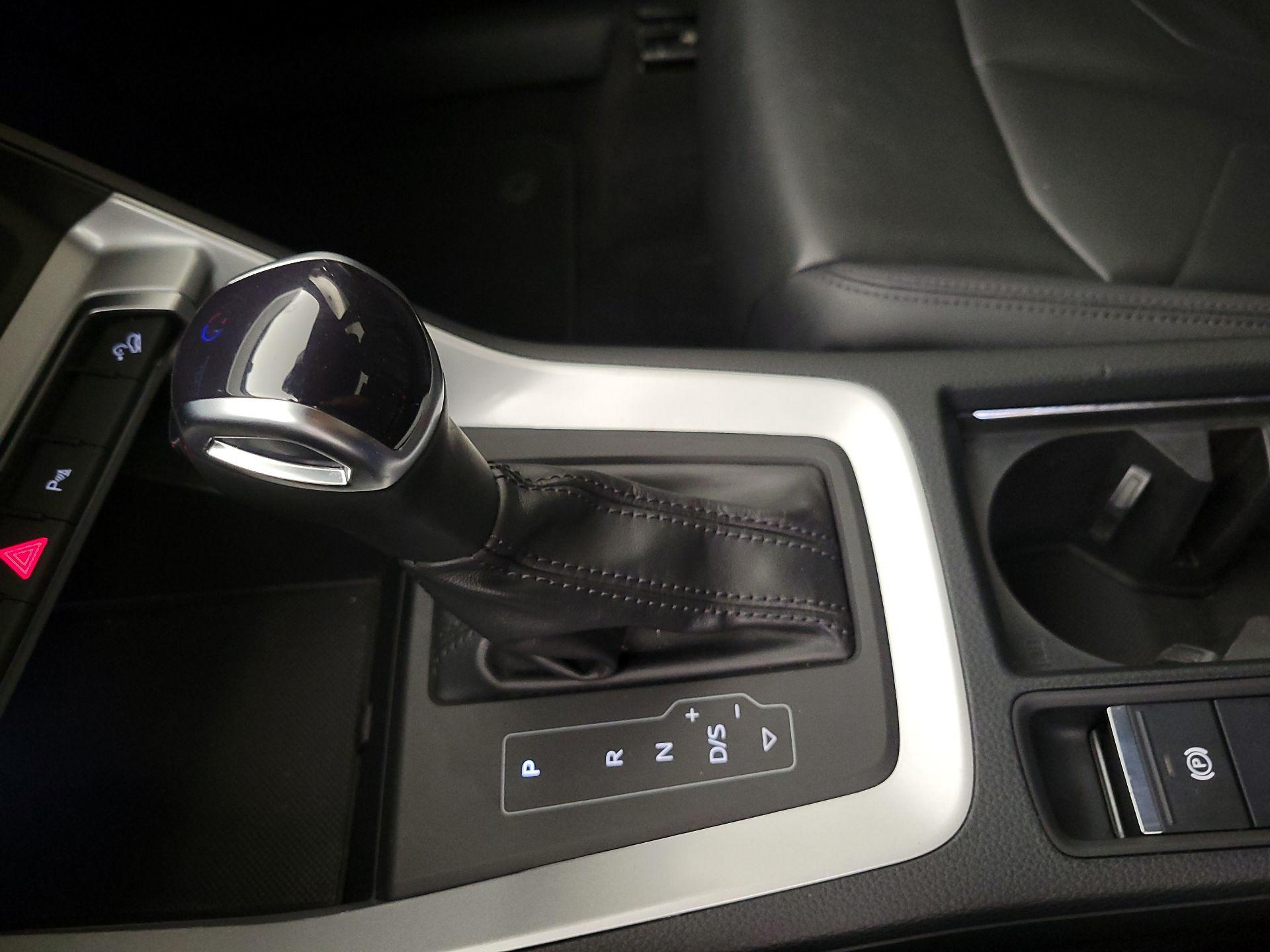 Thumbnail: 2023 Audi Q3 - 17