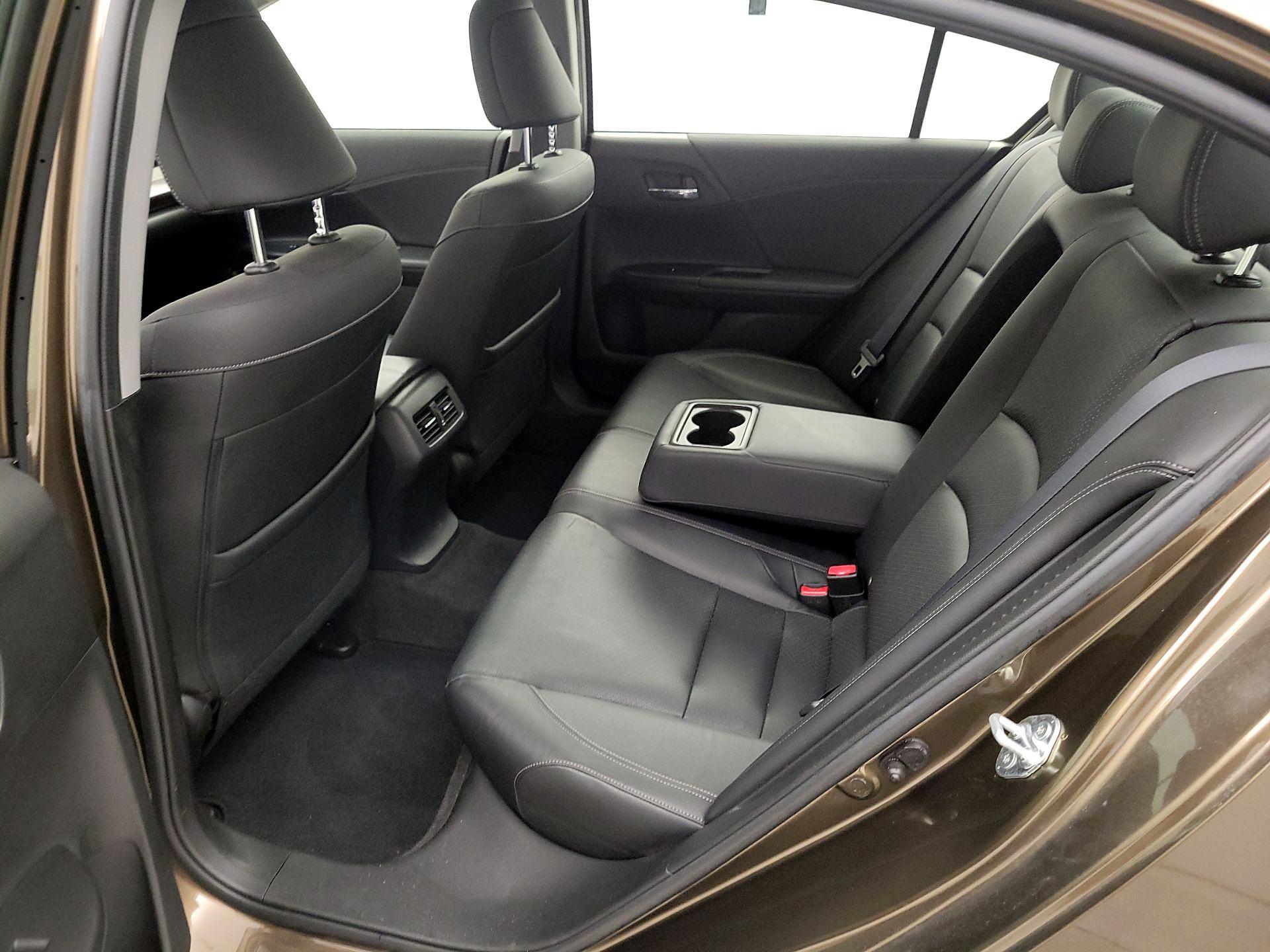 Thumbnail: 2017 Honda Accord - 20