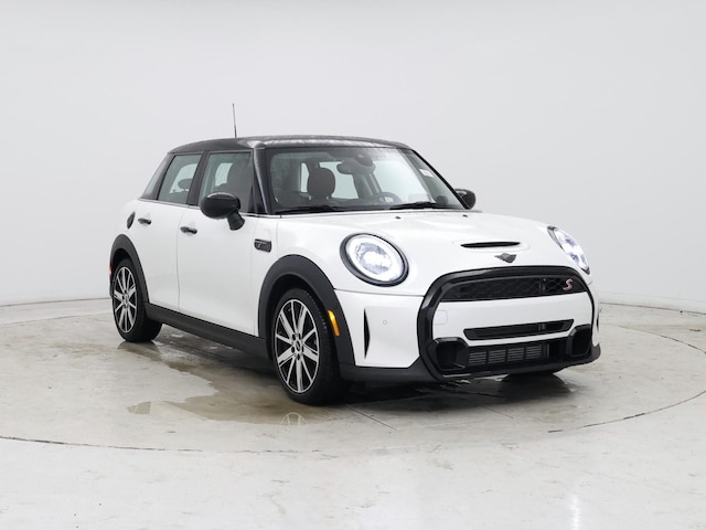 White 2024 MINI Cooper S 5-Door Hatchback FWD Hatchback Automatic