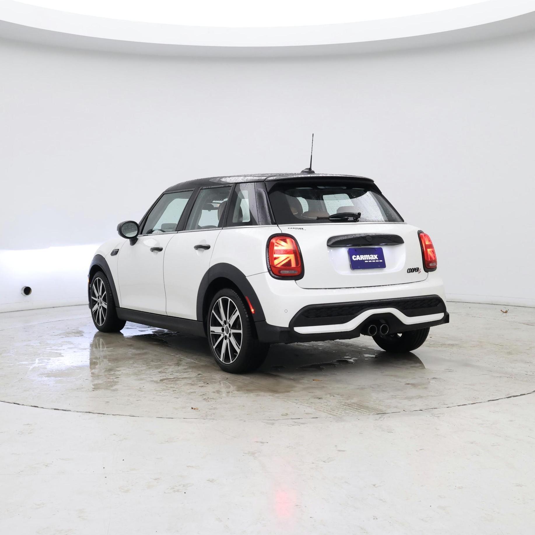 Thumbnail: 2024 MINI Cooper Hardtop - 2