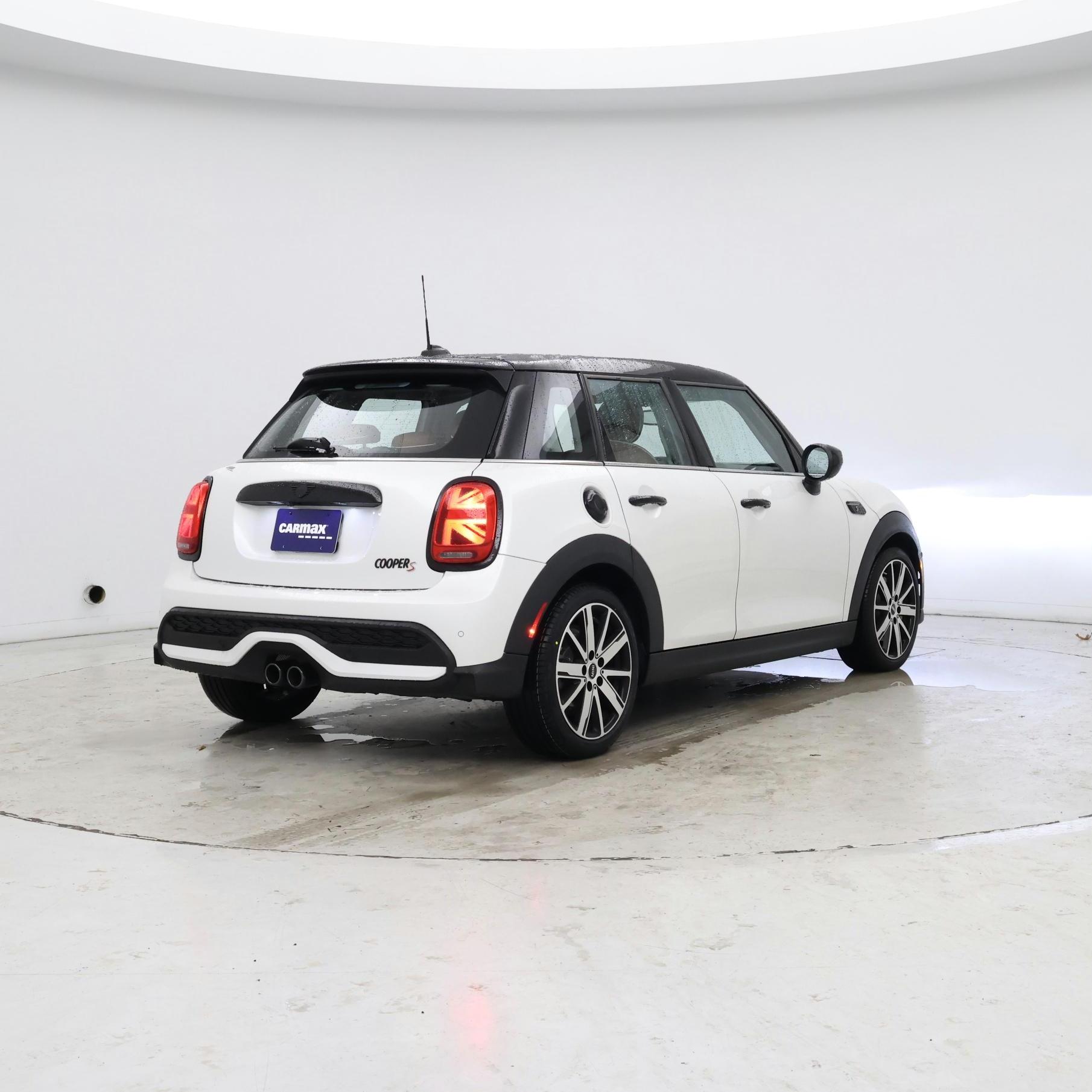Thumbnail: 2024 MINI Cooper Hardtop - 8