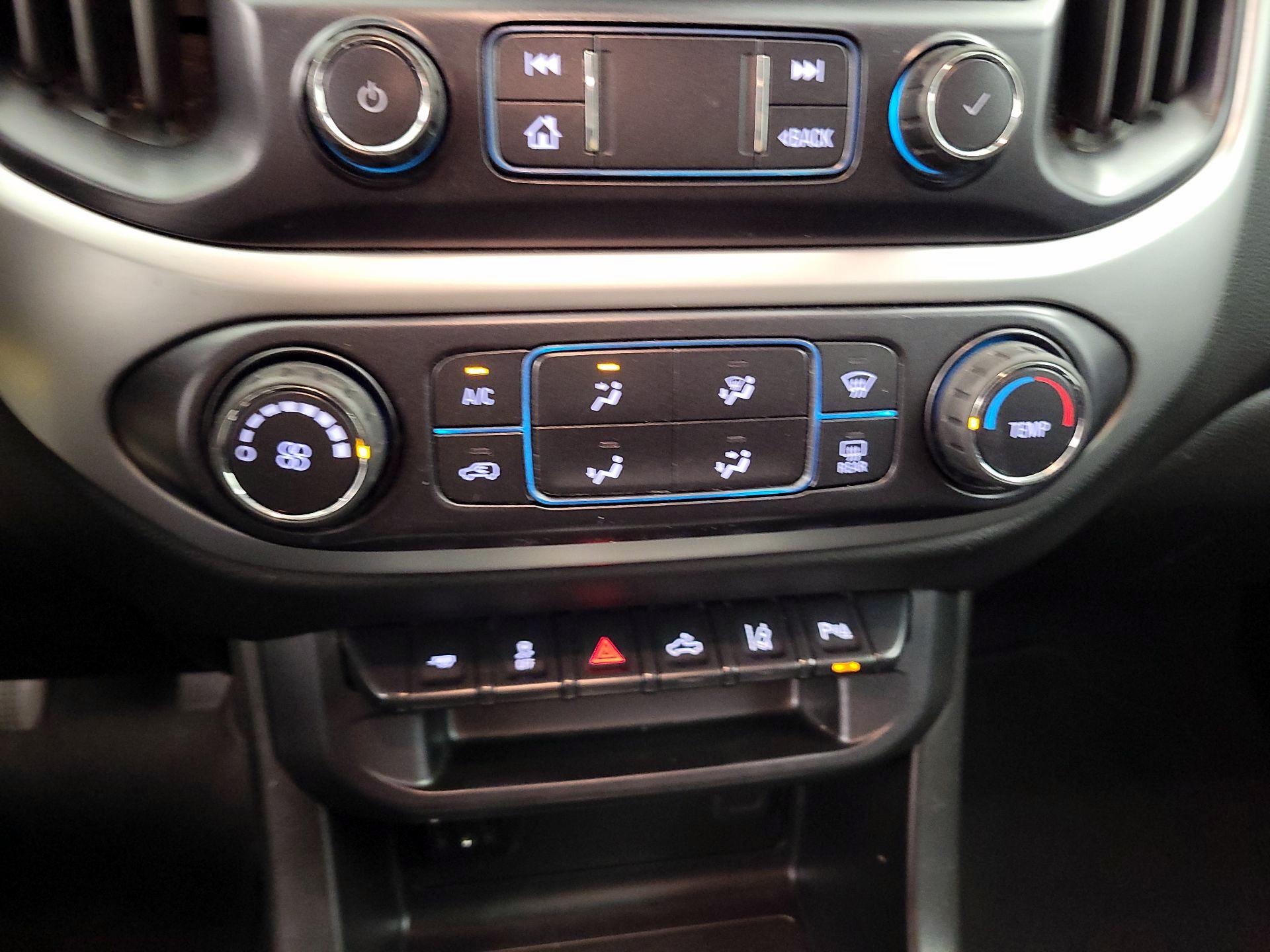 Thumbnail: 2021 Chevrolet Colorado - 16