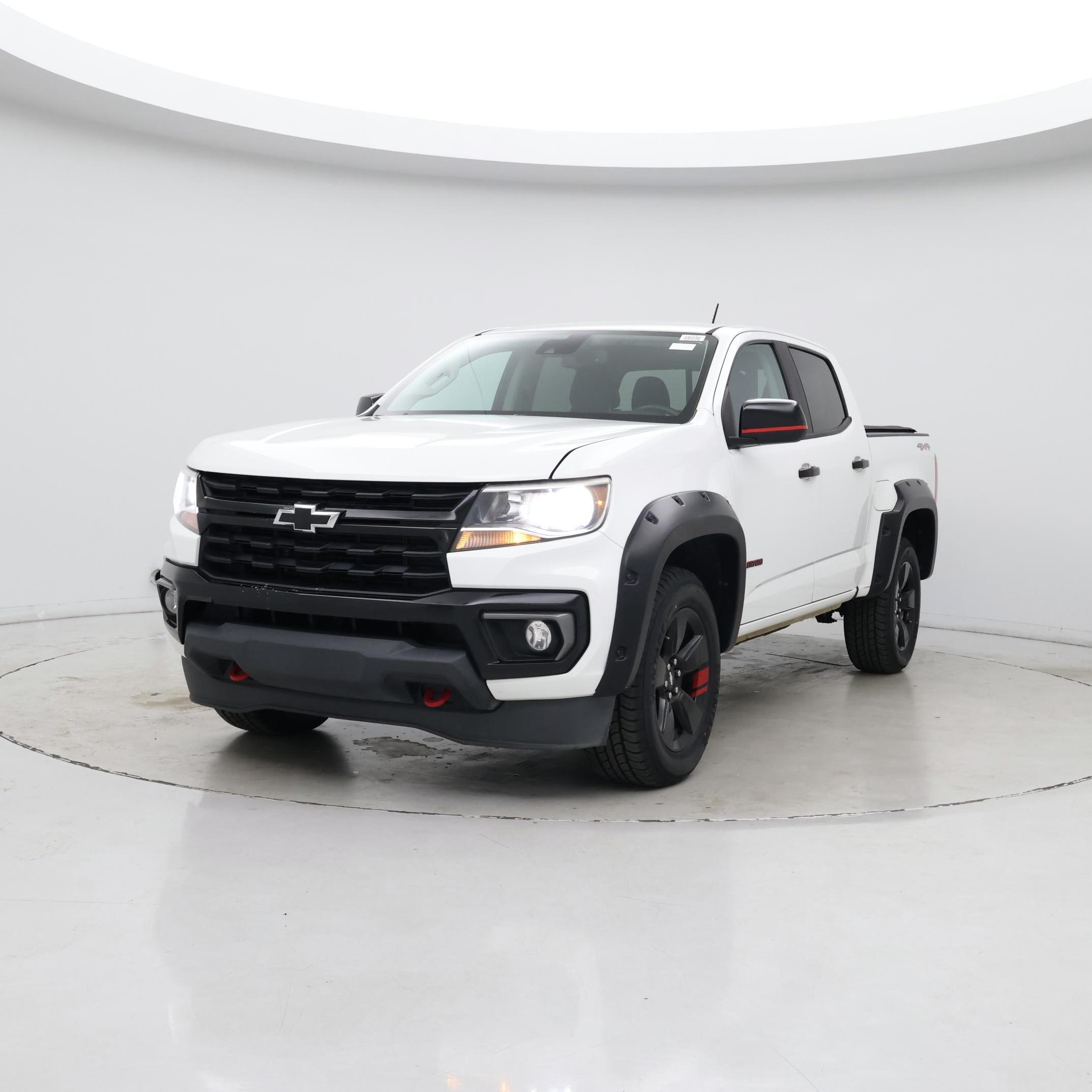 Thumbnail: 2021 Chevrolet Colorado - 4