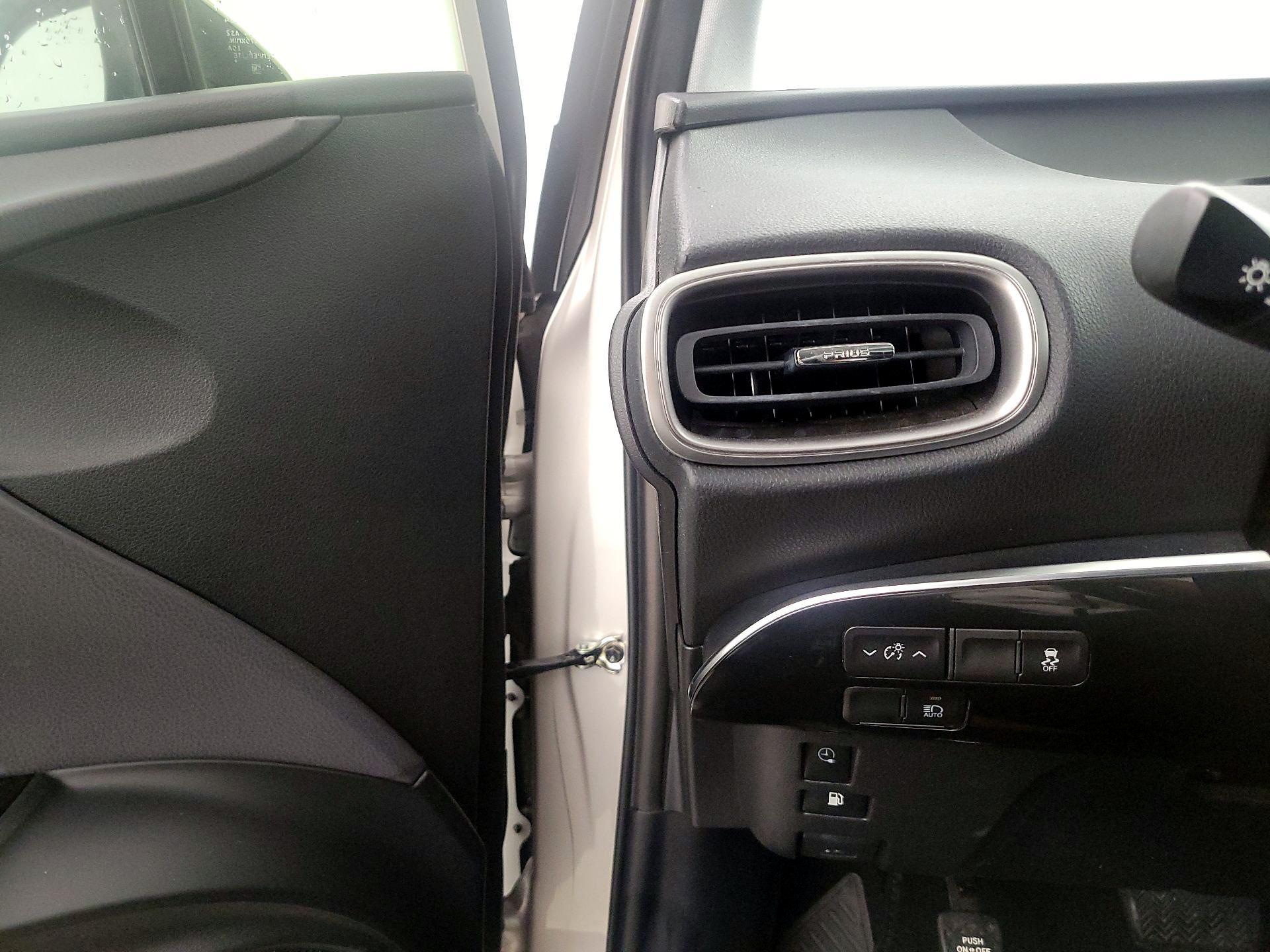 Thumbnail: 2022 Toyota Prius Prime - 13