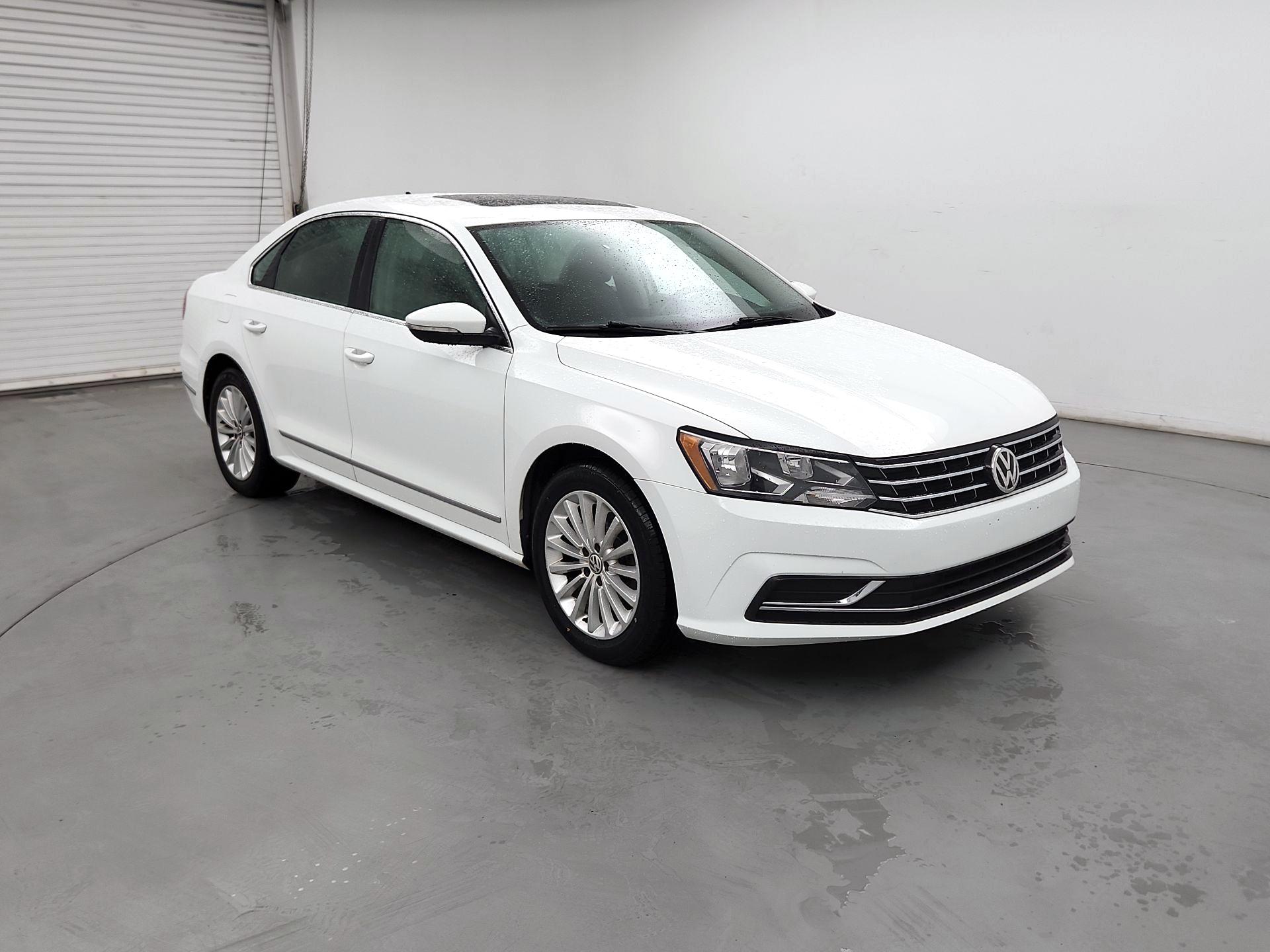 Thumbnail: 2016 Volkswagen Passat - 1