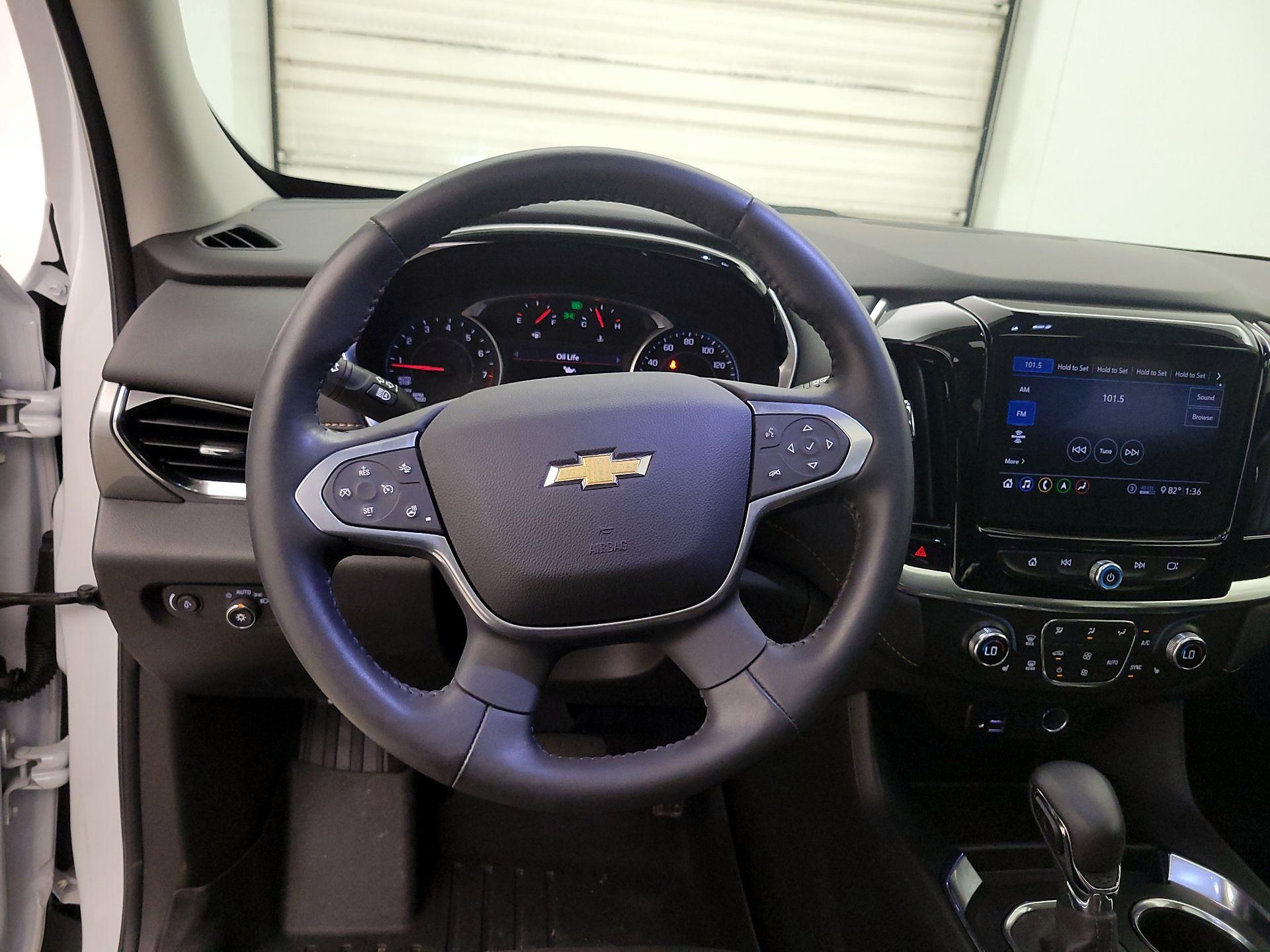 Thumbnail: 2021 Chevrolet Traverse - 10