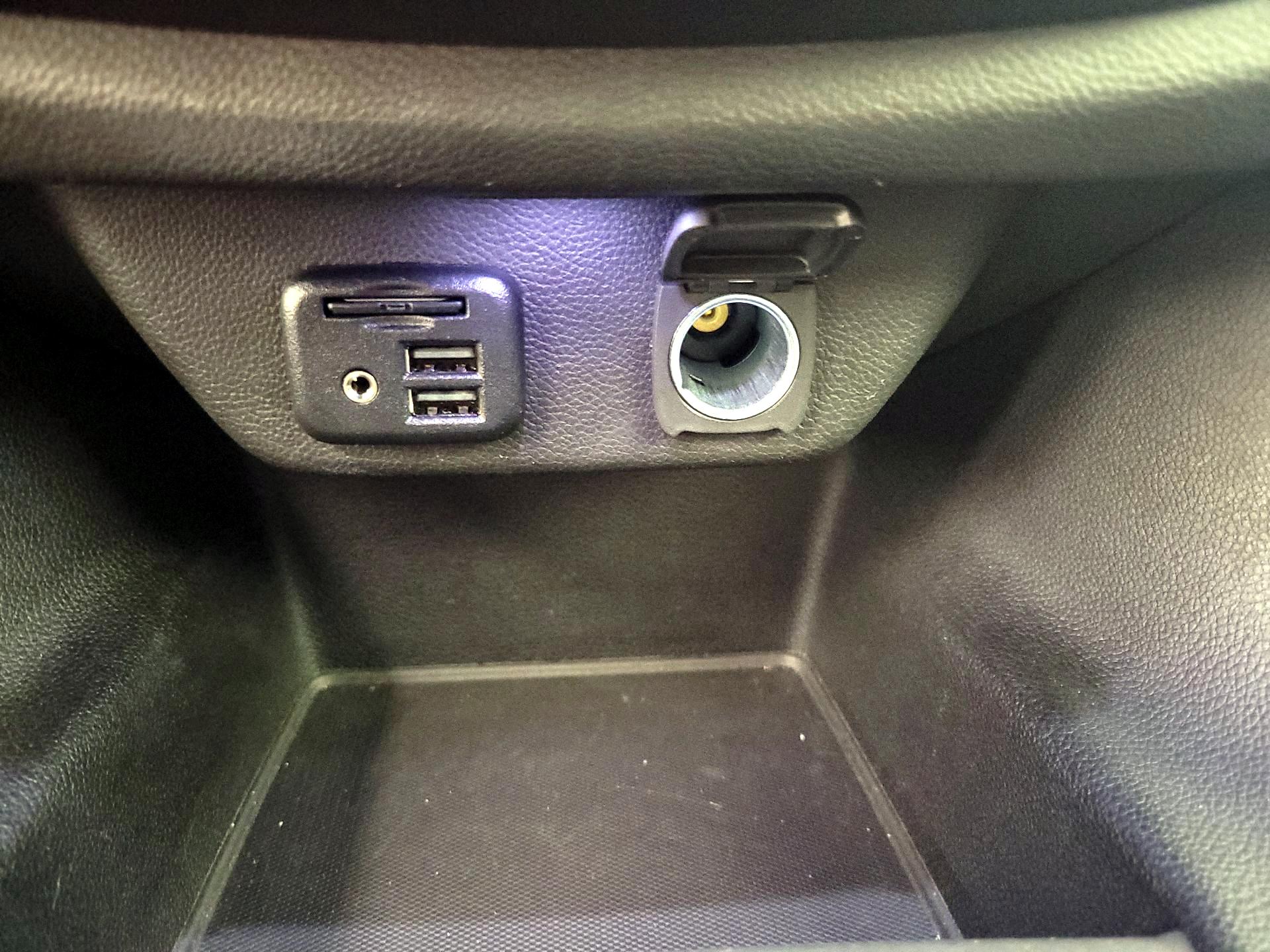 Thumbnail: 2021 Chevrolet Traverse - 18