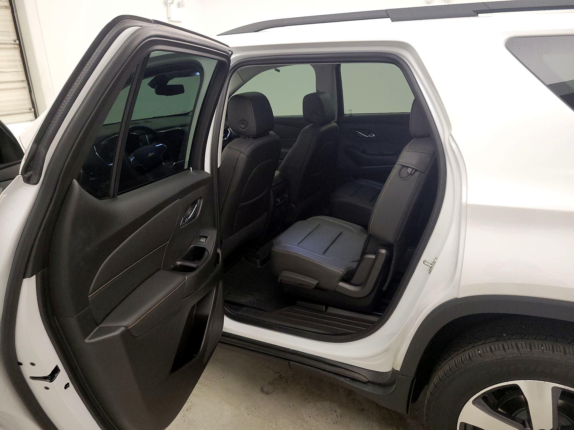 Thumbnail: 2021 Chevrolet Traverse - 20