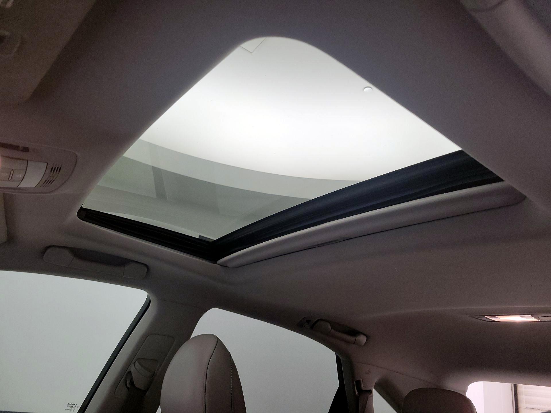 Thumbnail: 2014 Lexus RX - 18