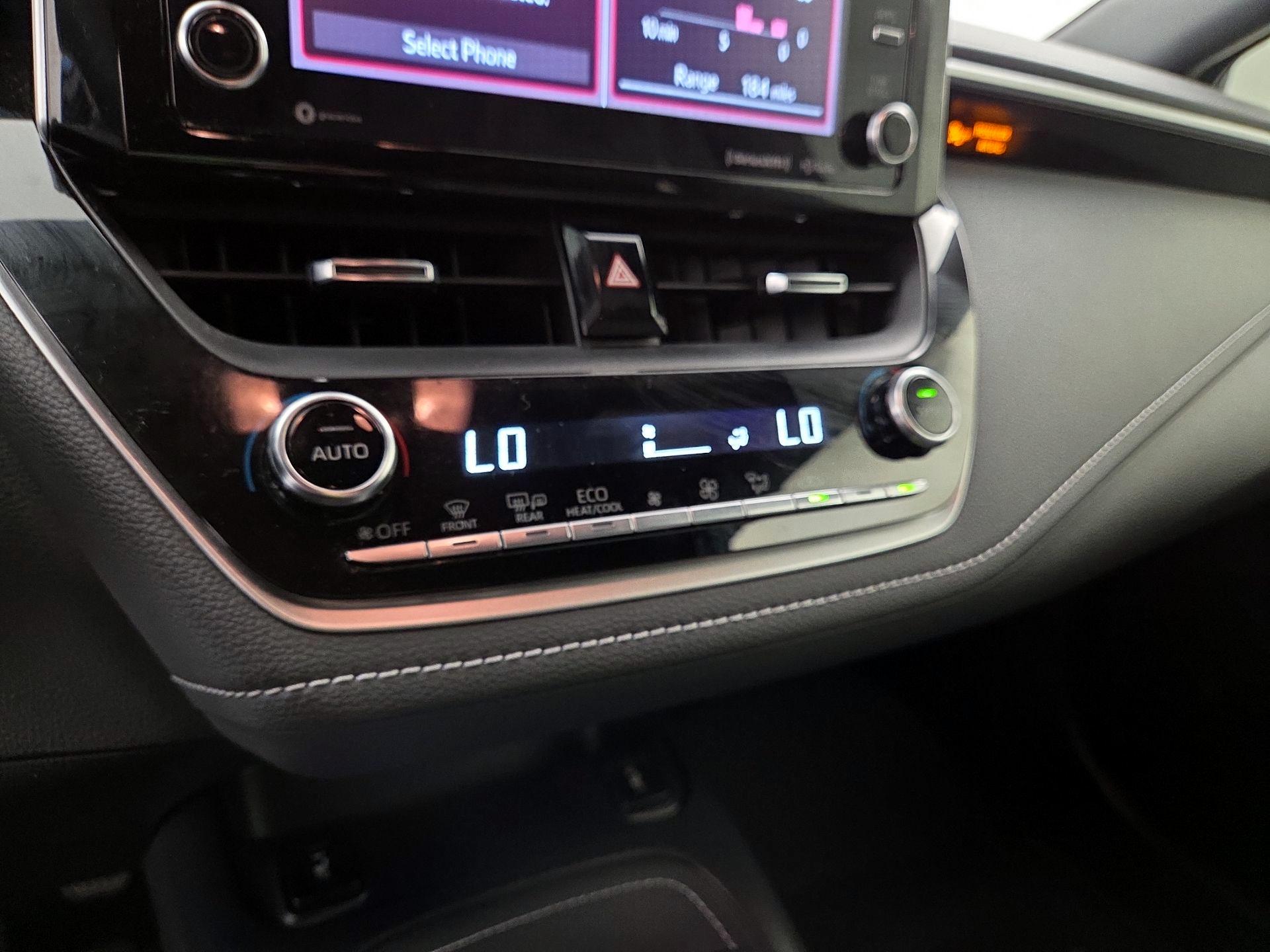 Thumbnail: 2021 Toyota Corolla - 16