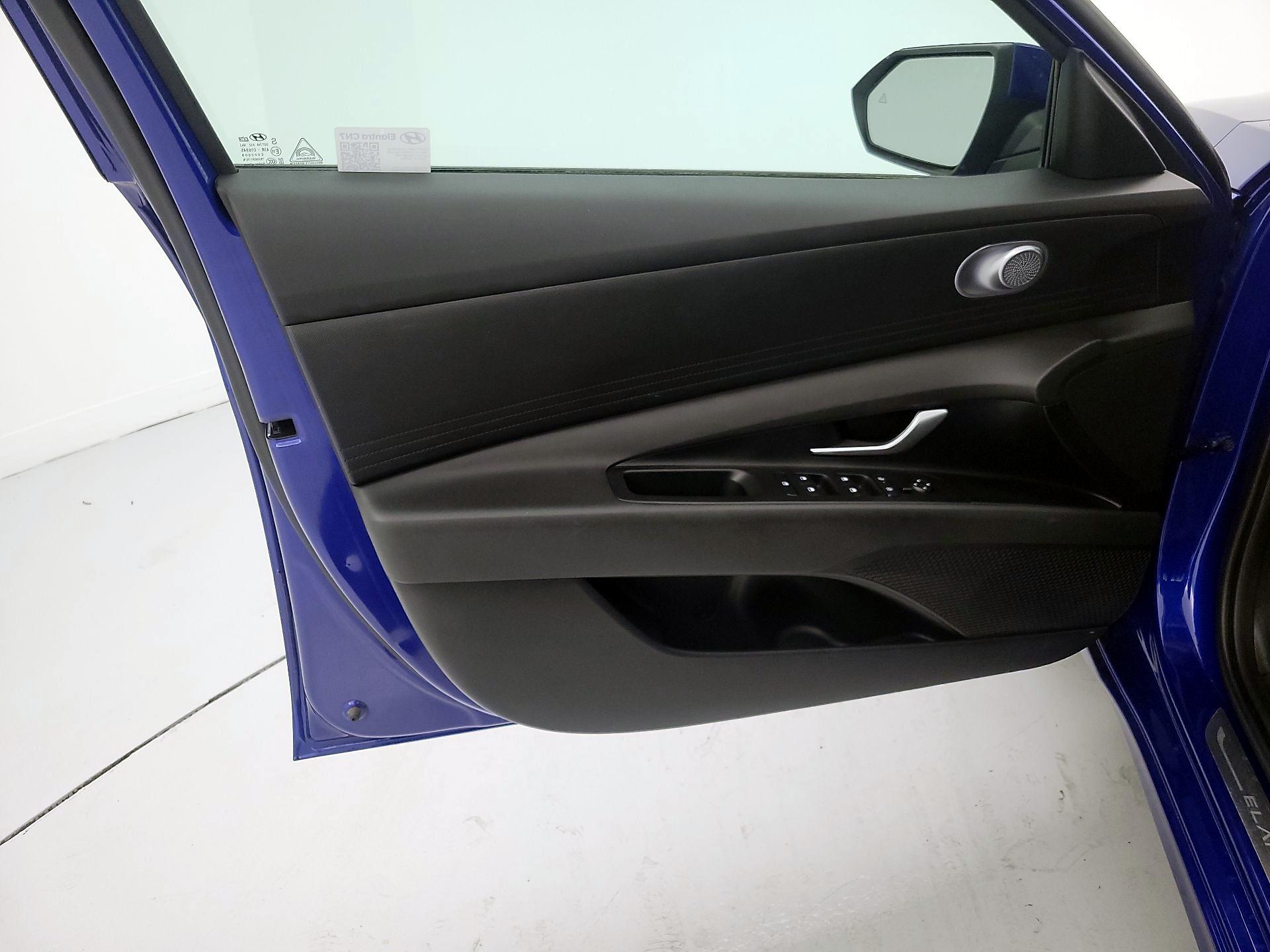 Thumbnail: 2025 Hyundai Elantra - 12