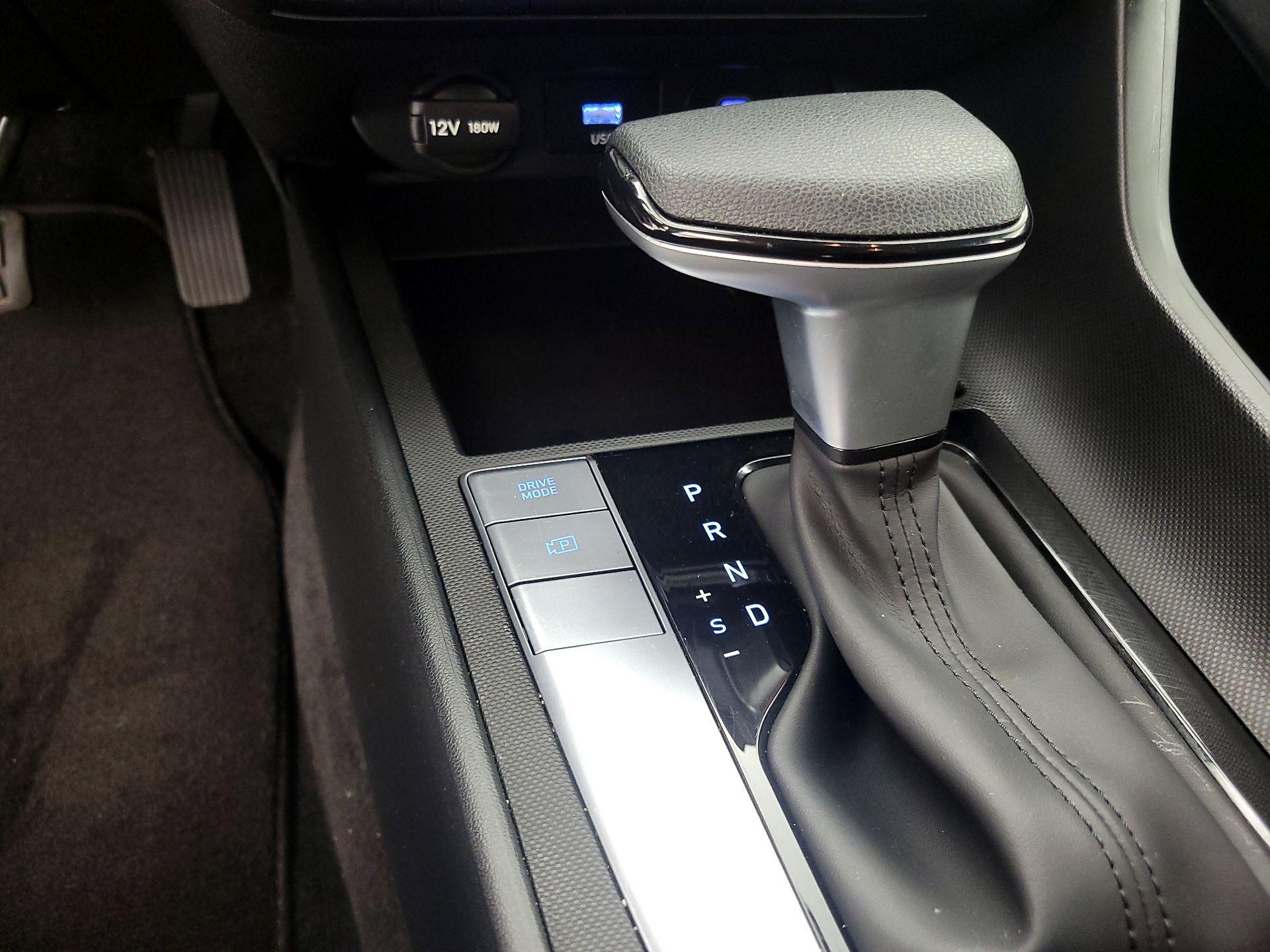 Thumbnail: 2025 Hyundai Elantra - 17