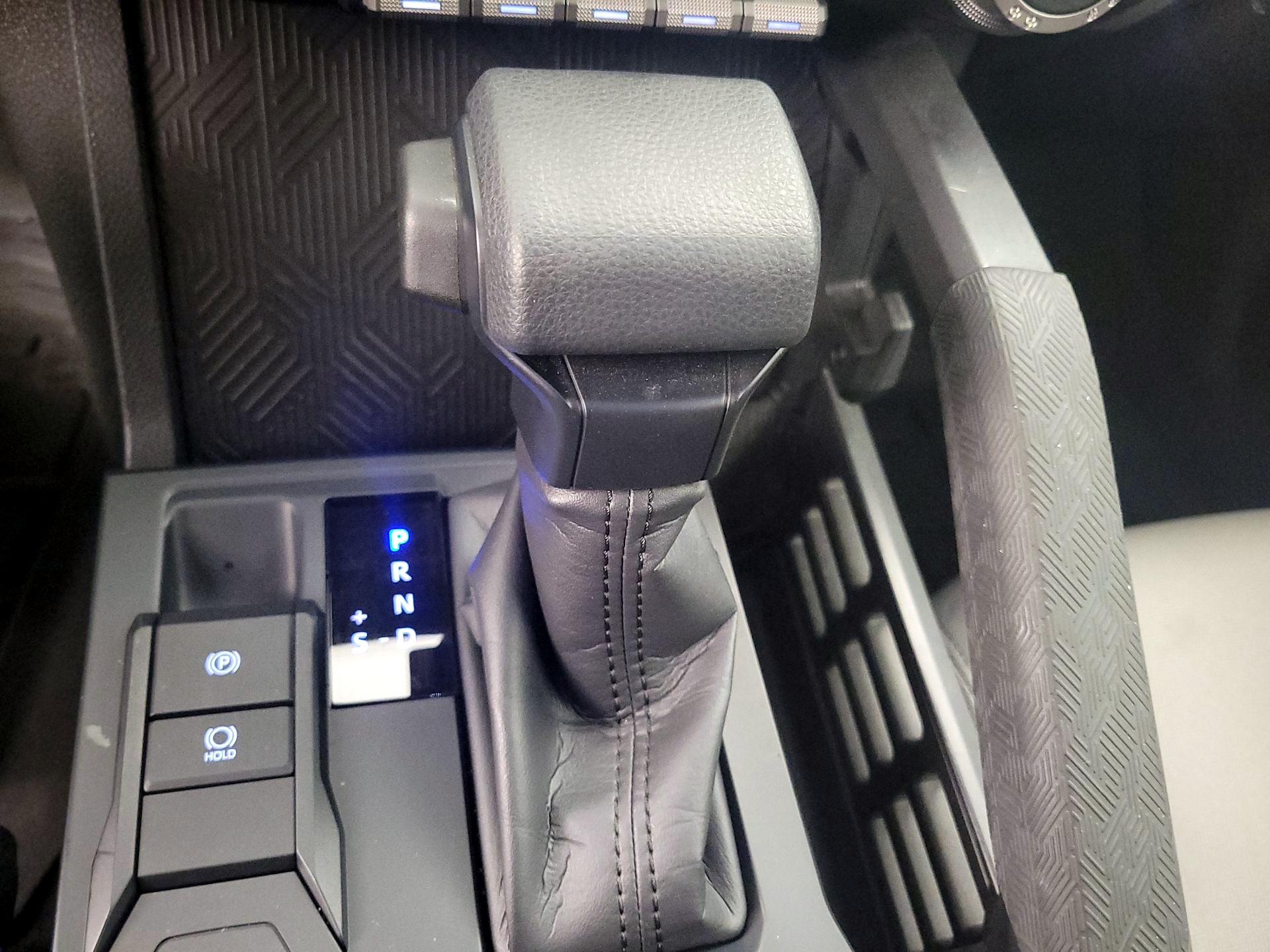 Thumbnail: 2024 Toyota Tacoma - 17