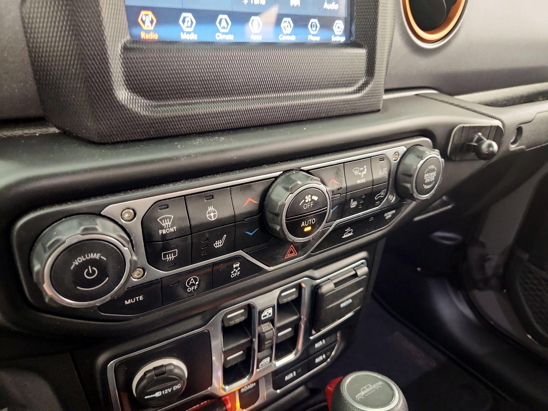 Thumbnail: 2020 Jeep Gladiator - 16