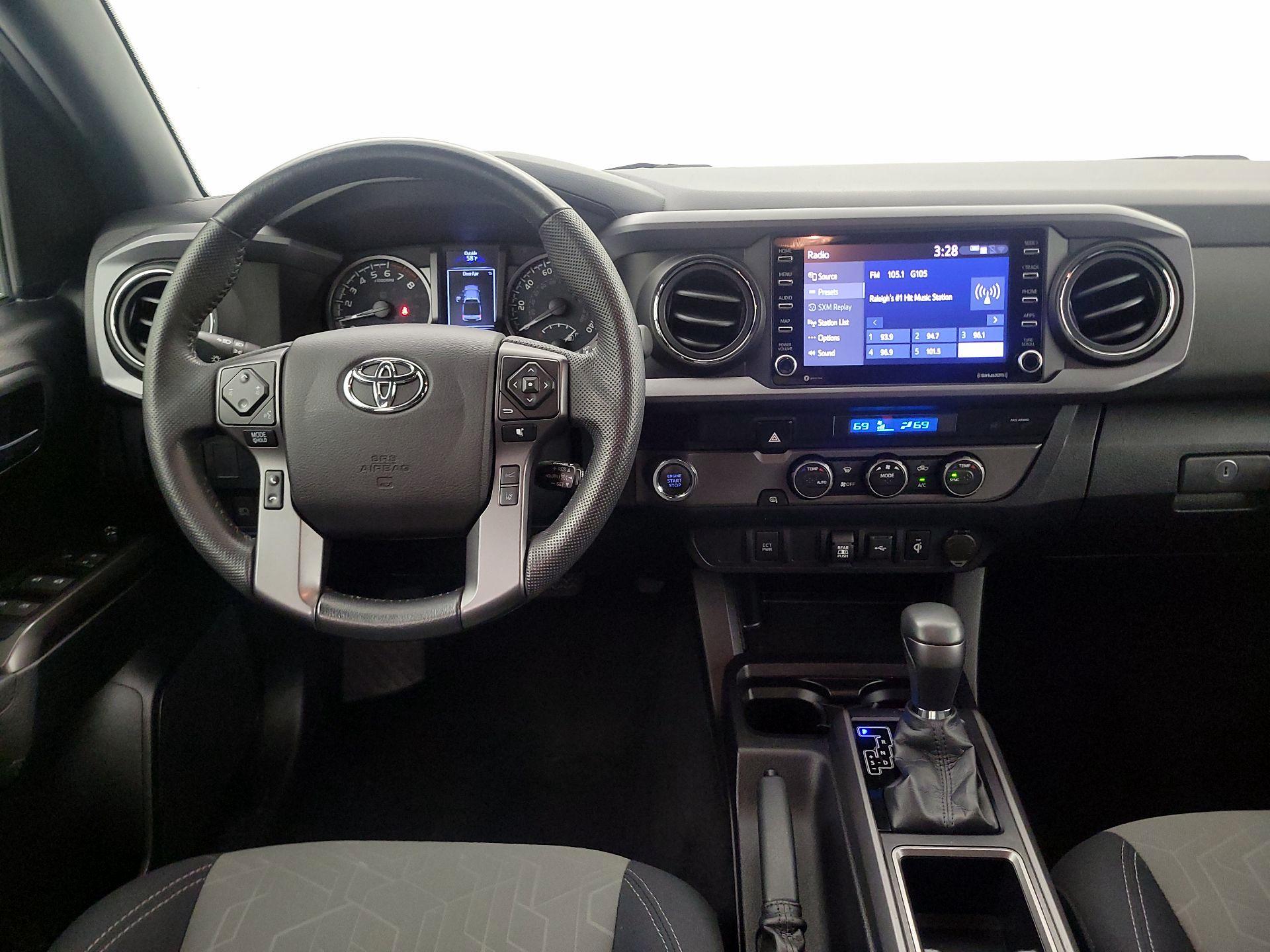 Thumbnail: 2021 Toyota Tacoma - 10