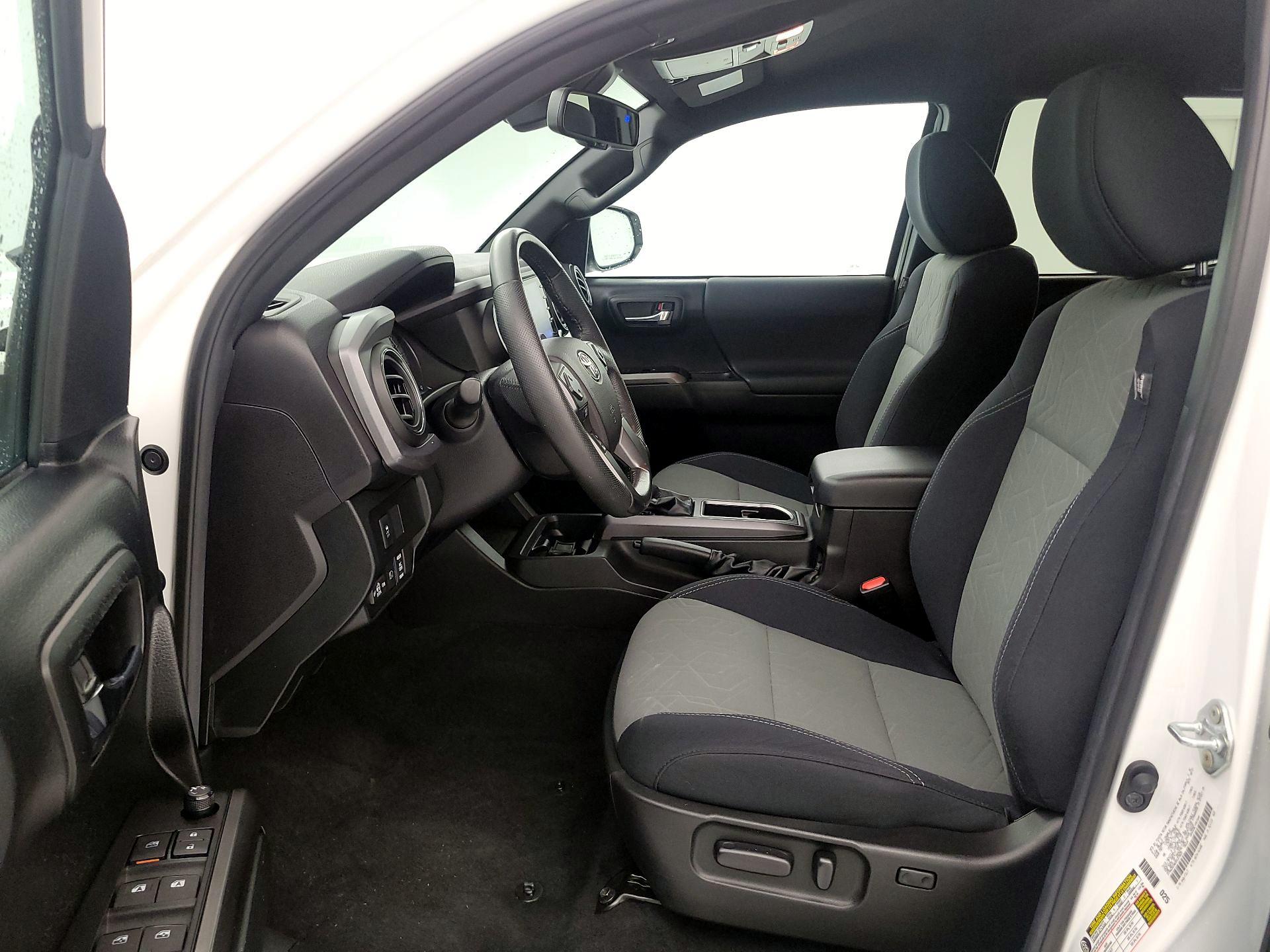 Thumbnail: 2021 Toyota Tacoma - 11