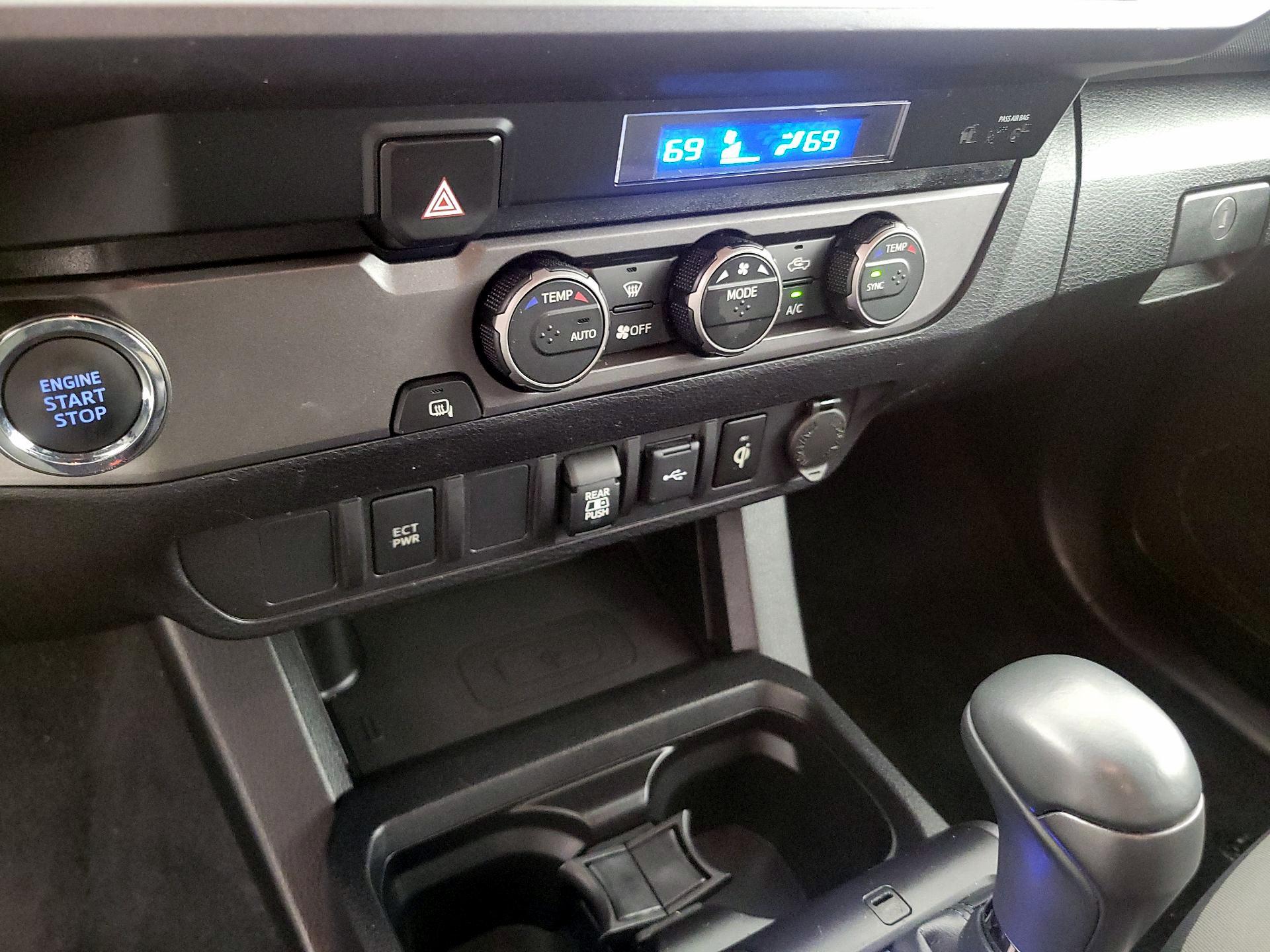 Thumbnail: 2021 Toyota Tacoma - 16