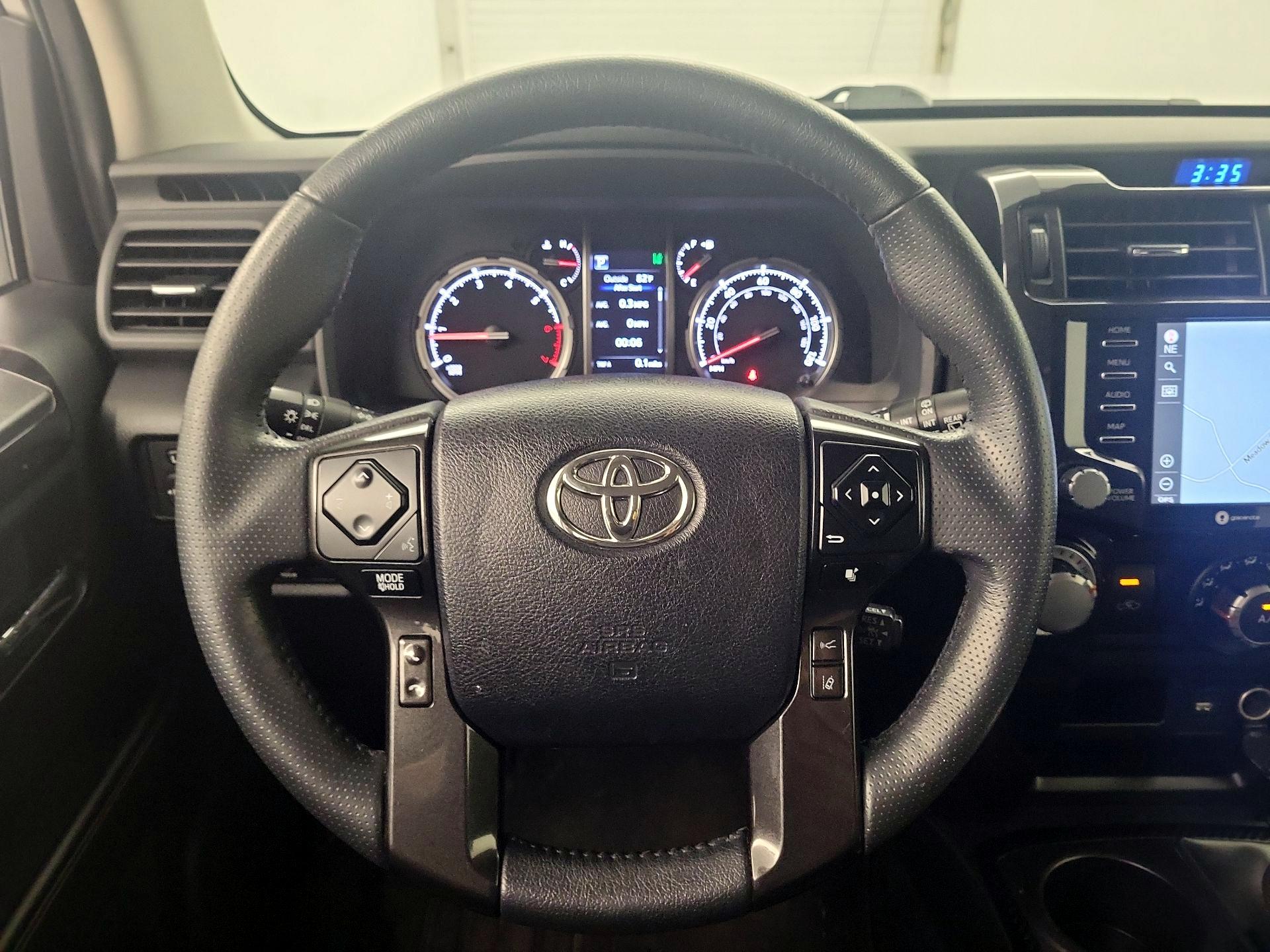 Thumbnail: 2022 Toyota 4Runner - 10