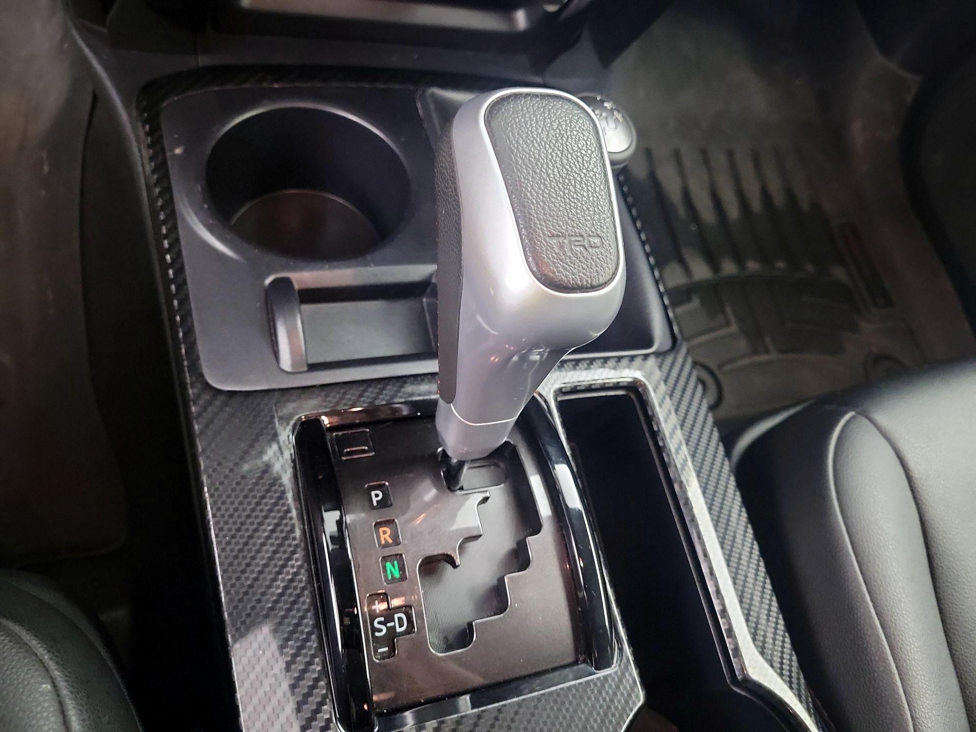 Thumbnail: 2022 Toyota 4Runner - 18