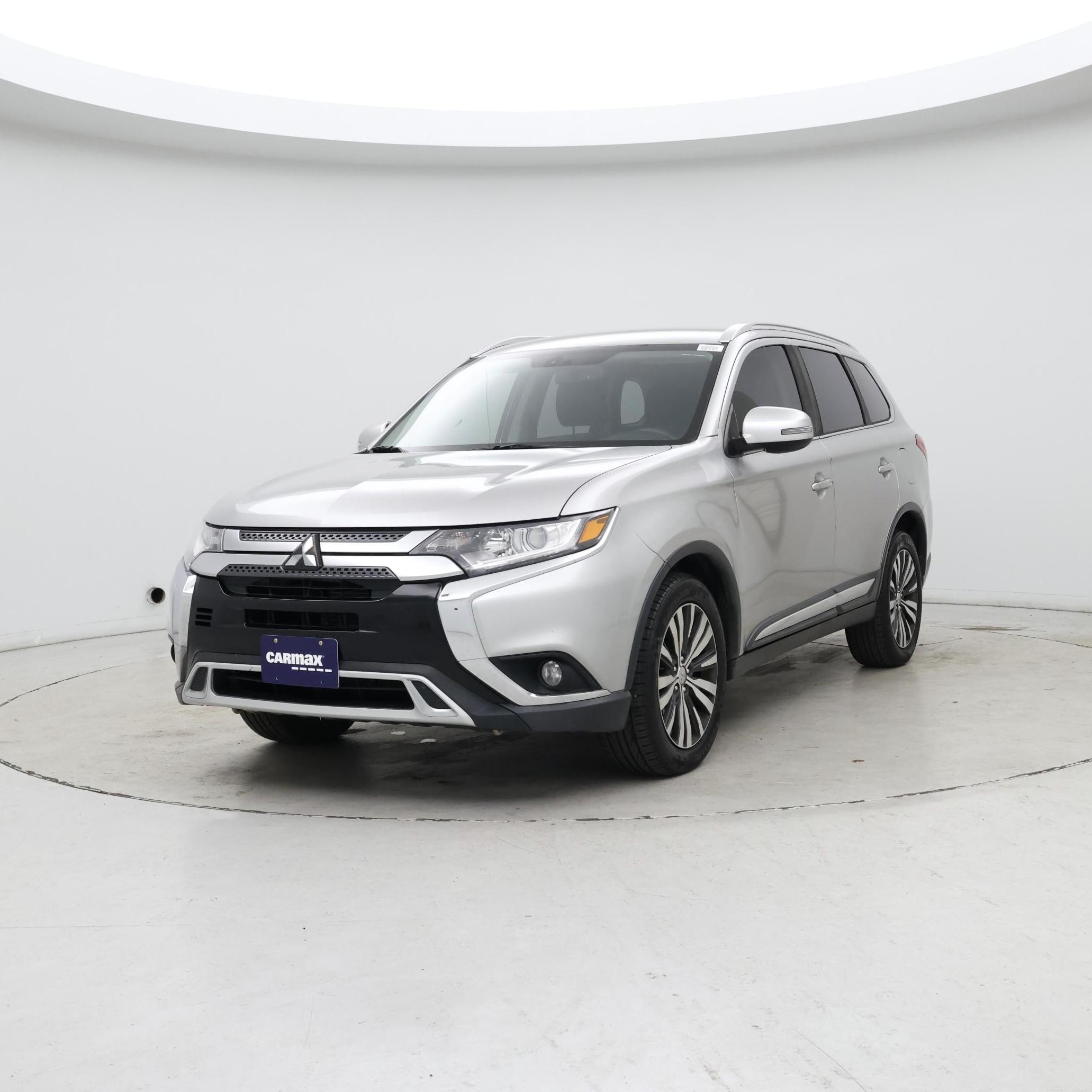 Thumbnail: 2019 Mitsubishi Outlander - 4