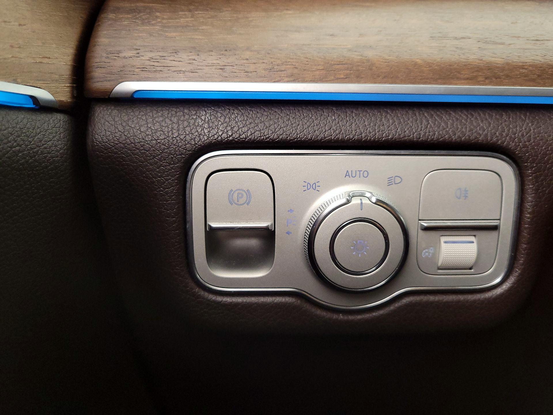 Thumbnail: 2020 Mercedes-Benz GLE - 13