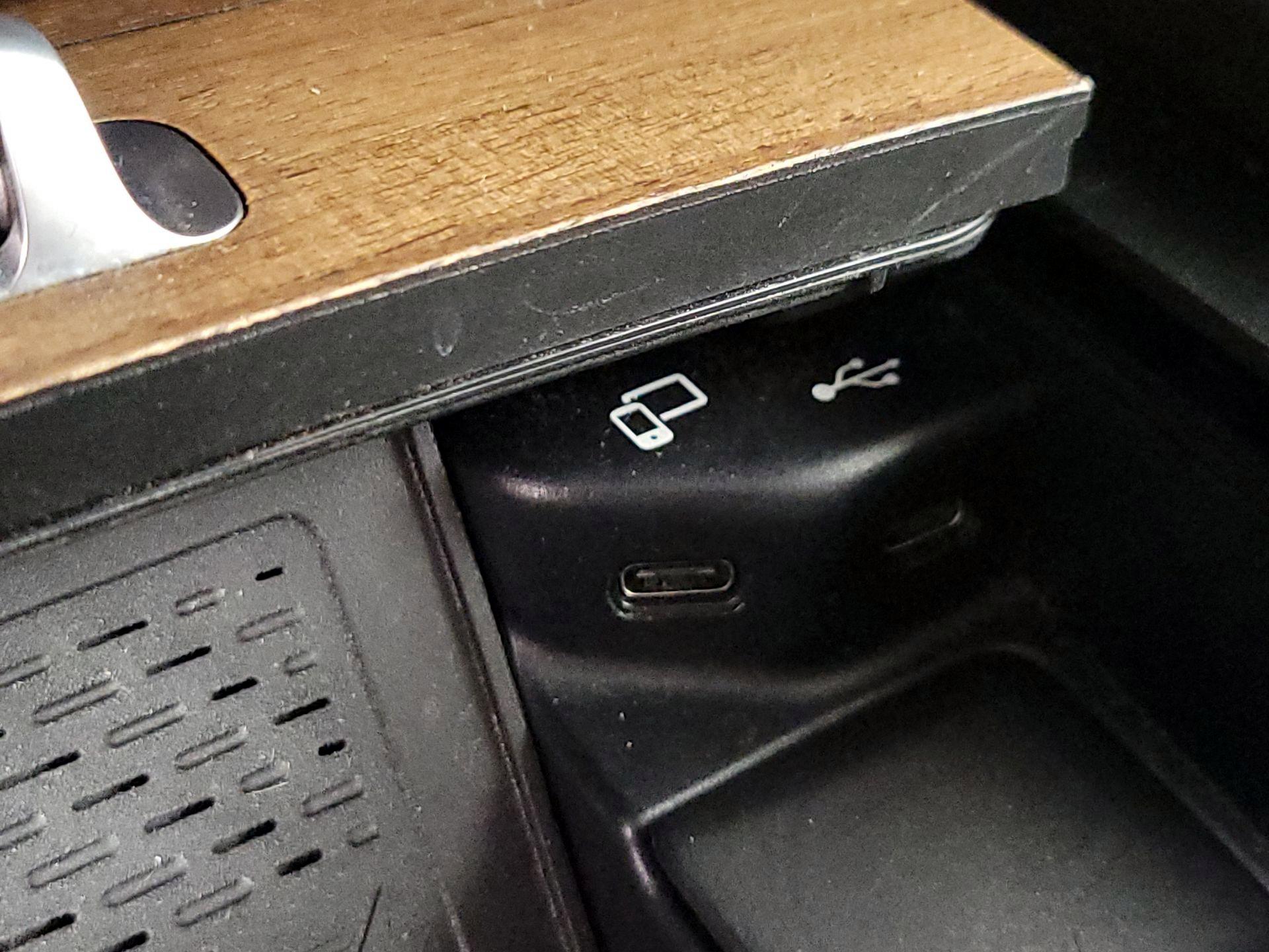 Thumbnail: 2020 Mercedes-Benz GLE - 19