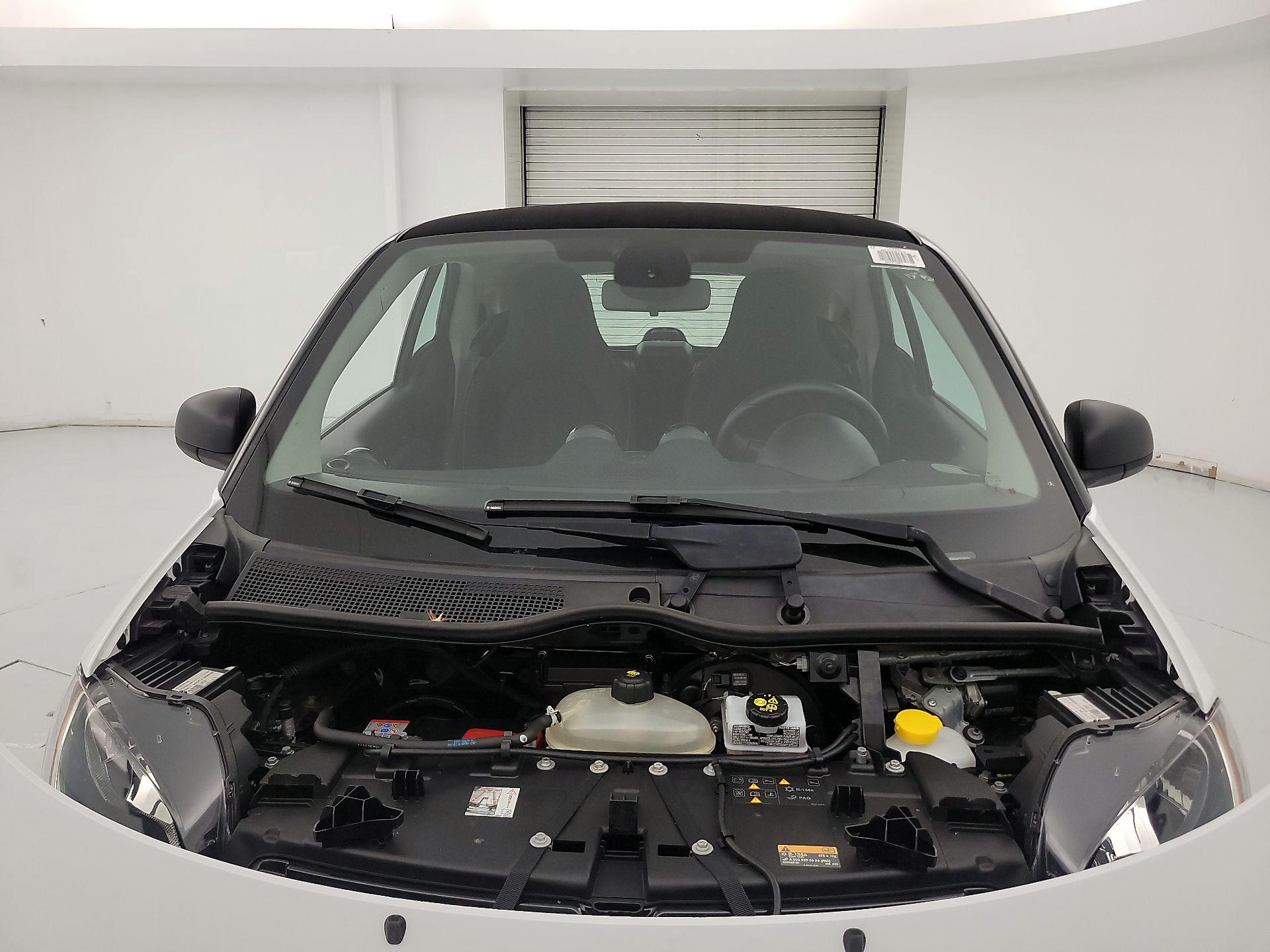 Thumbnail: 2017 smart fortwo - 19